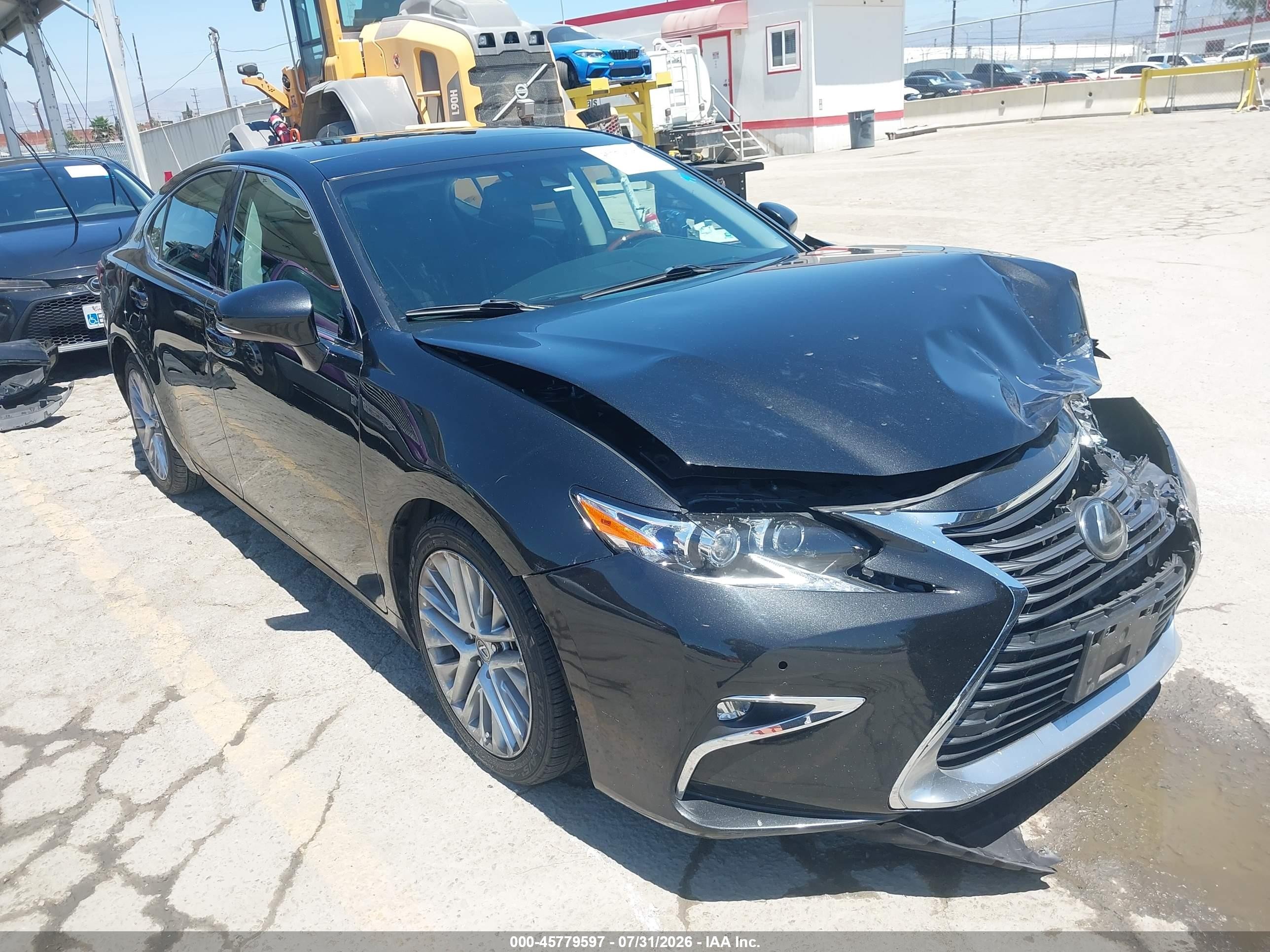 2018 Lexus ES 350, VIN 58ABK1GG0JU085917 — Front end