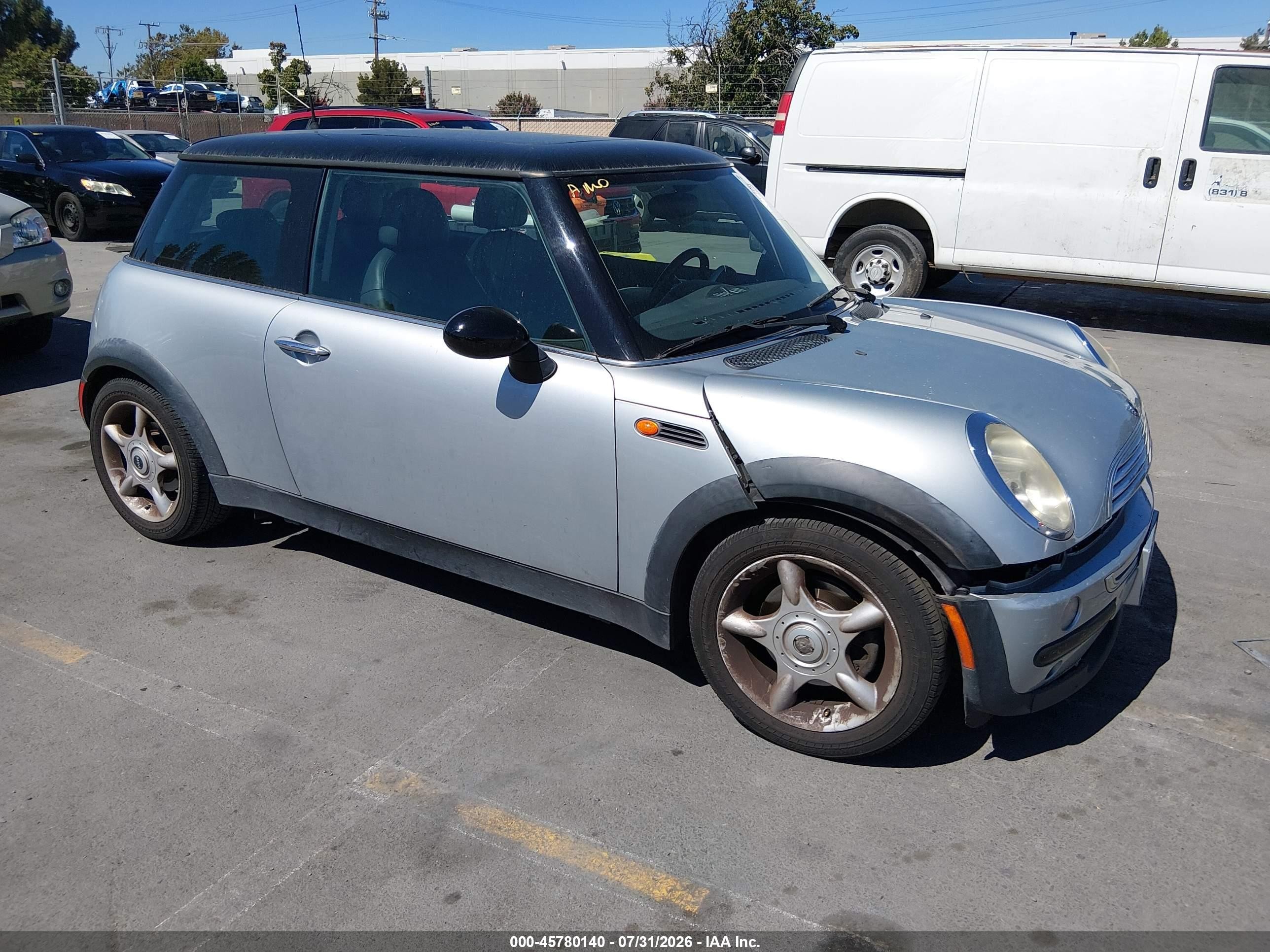 2003 MINI Hardtop, VIN WMWRC33423TJ50724 — Обычный износ