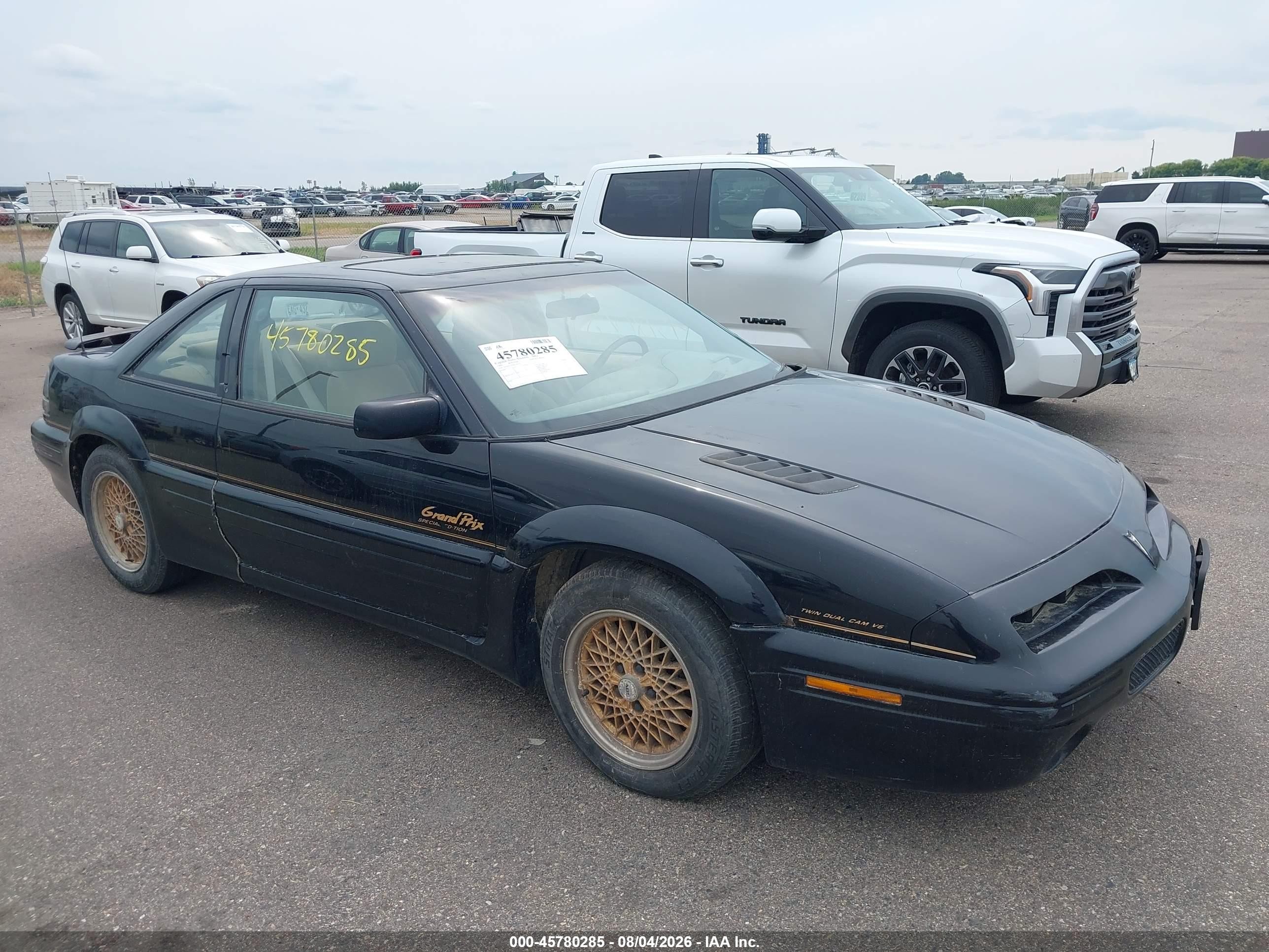1994 Pontiac Grand Prix, VIN 1G2WJ12X4RF250721 — Normal wear