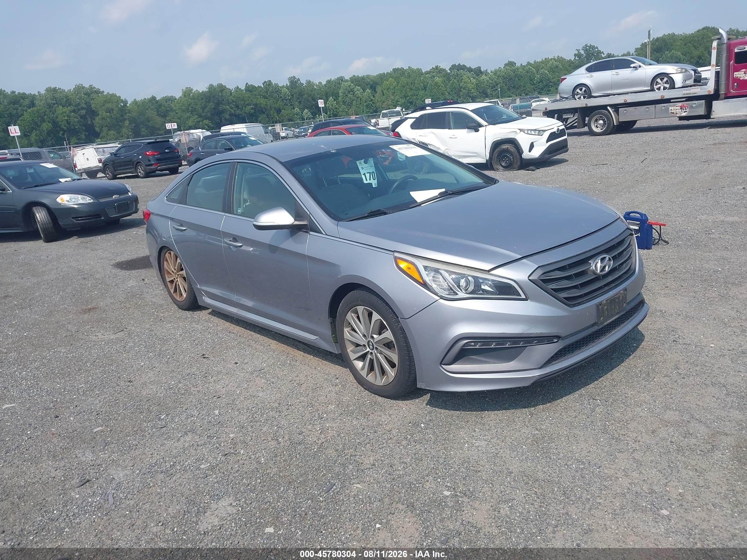 2016 Hyundai Sonata Sport, VIN 5NPE34AF3GH297852 — Normal wear