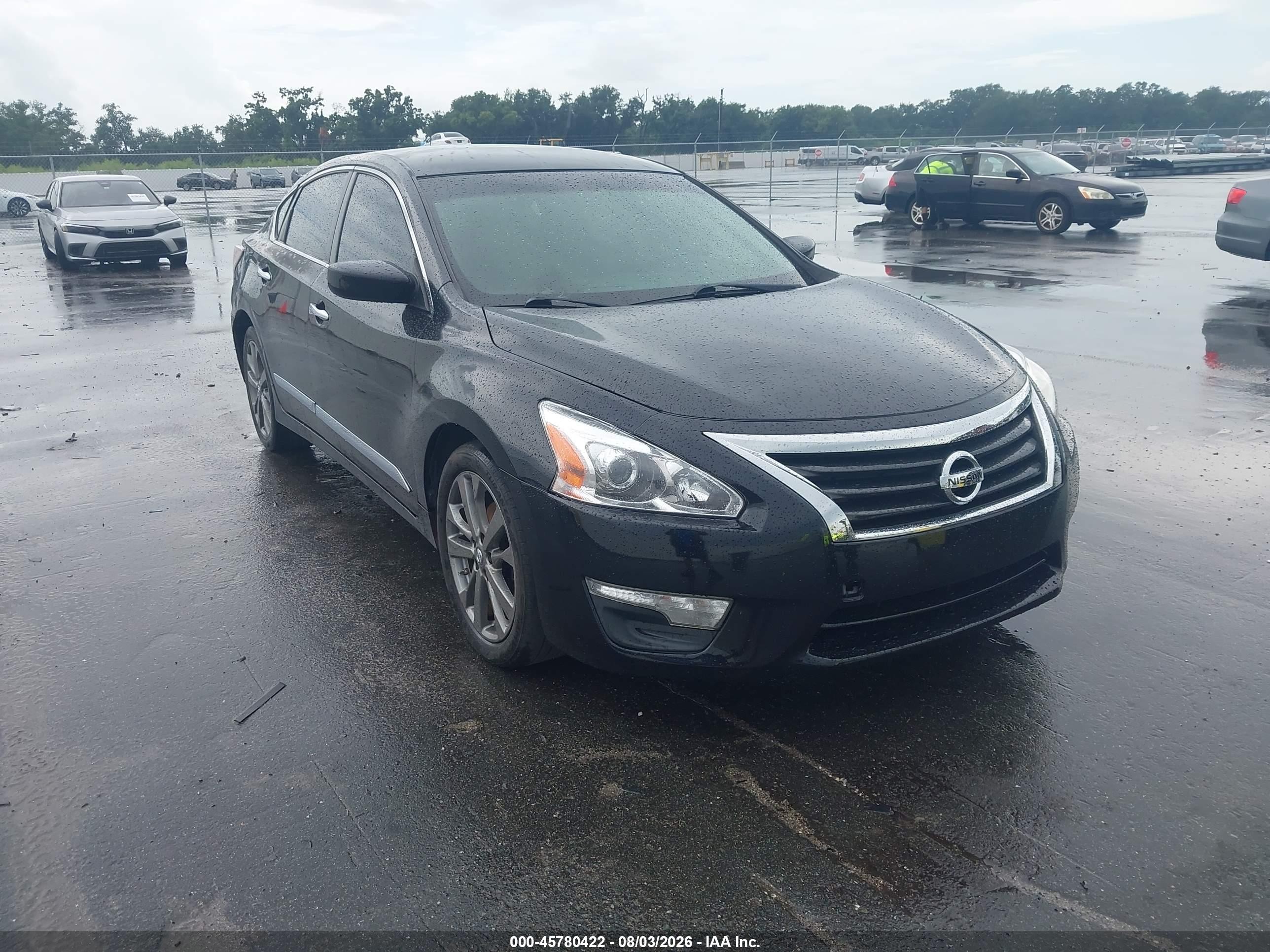 2014 Nissan Altima 2.5, VIN 1N4AL3AP2EN367829 — Interior fire