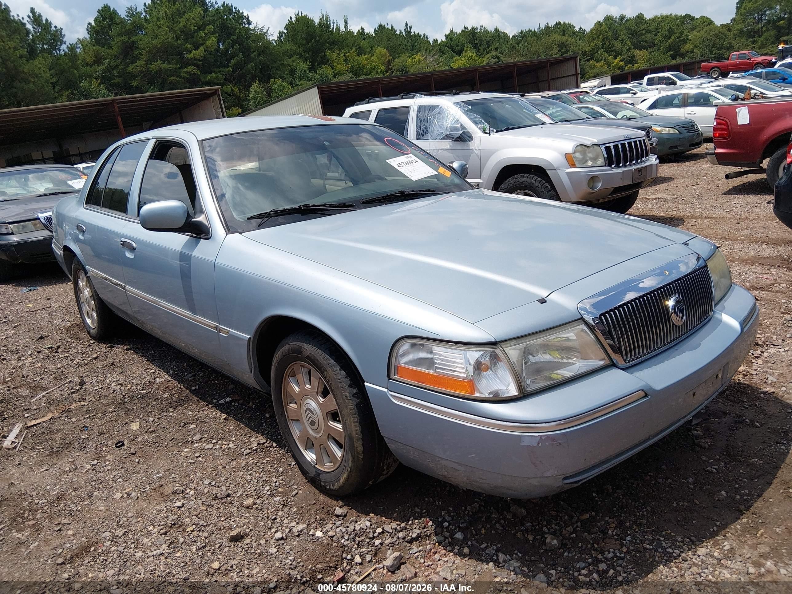 2004 Mercury Grand Marquis LS Premium, VIN 2MEFM75W34X678140 — Normal wear