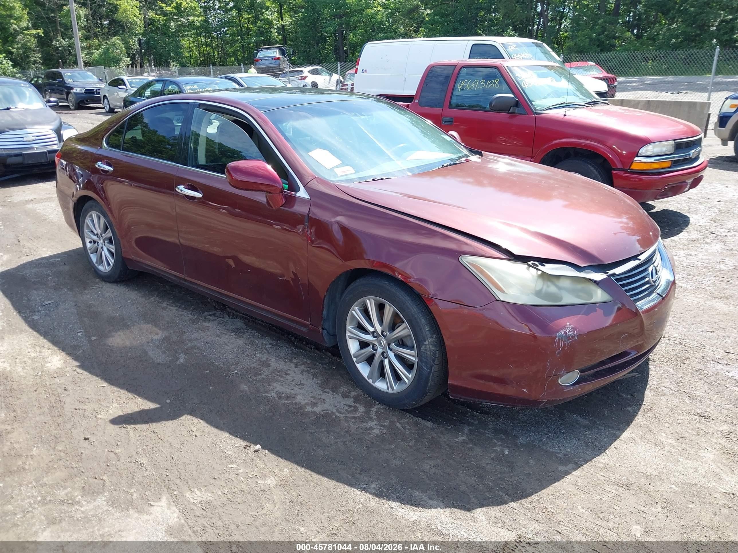 2007 Lexus ES 330, VIN JTHBJ46G172043860 — Front end
