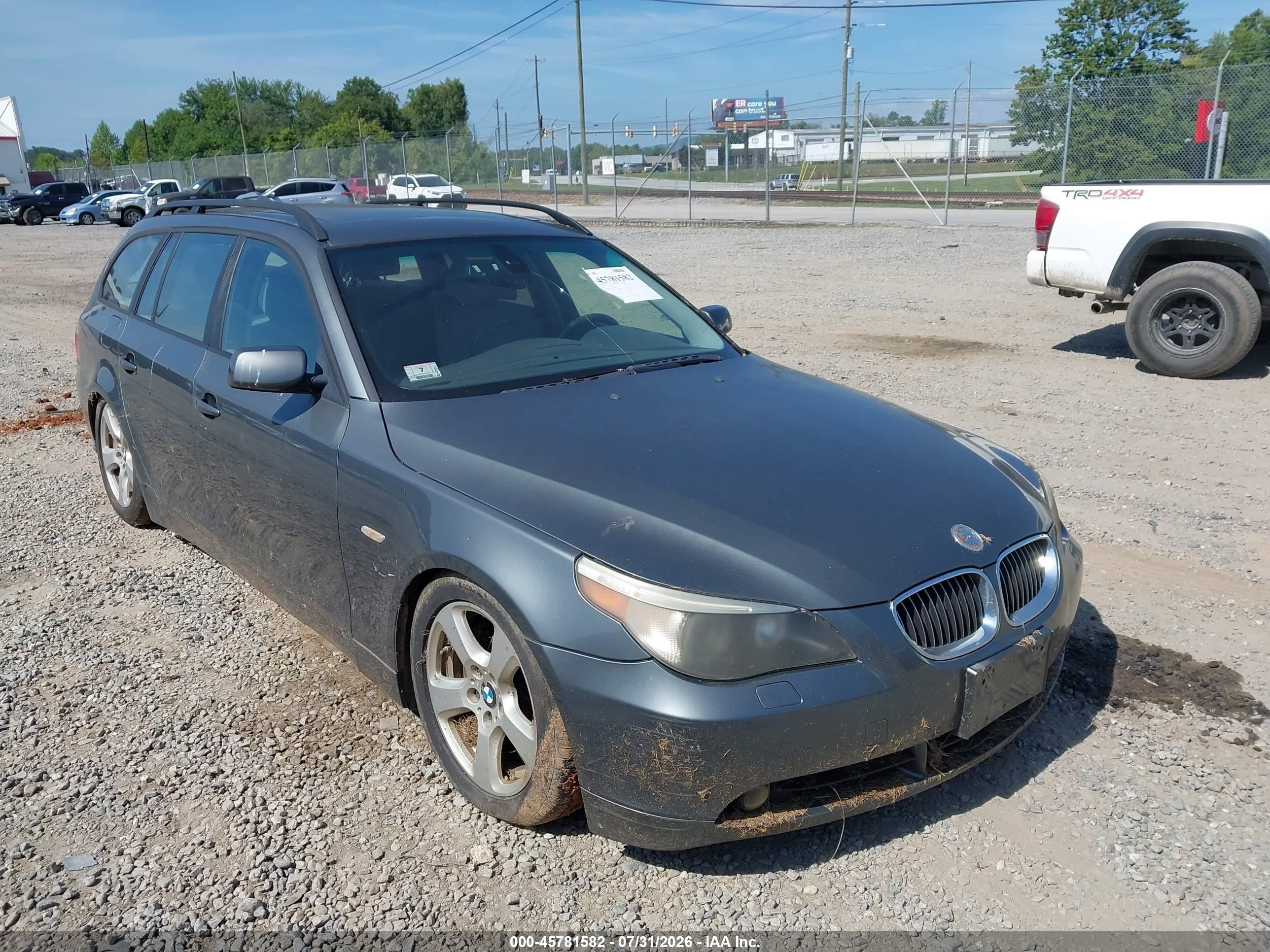 2007 BMW 5 Series 530xi, VIN WBANN73567B799320 — Normal wear