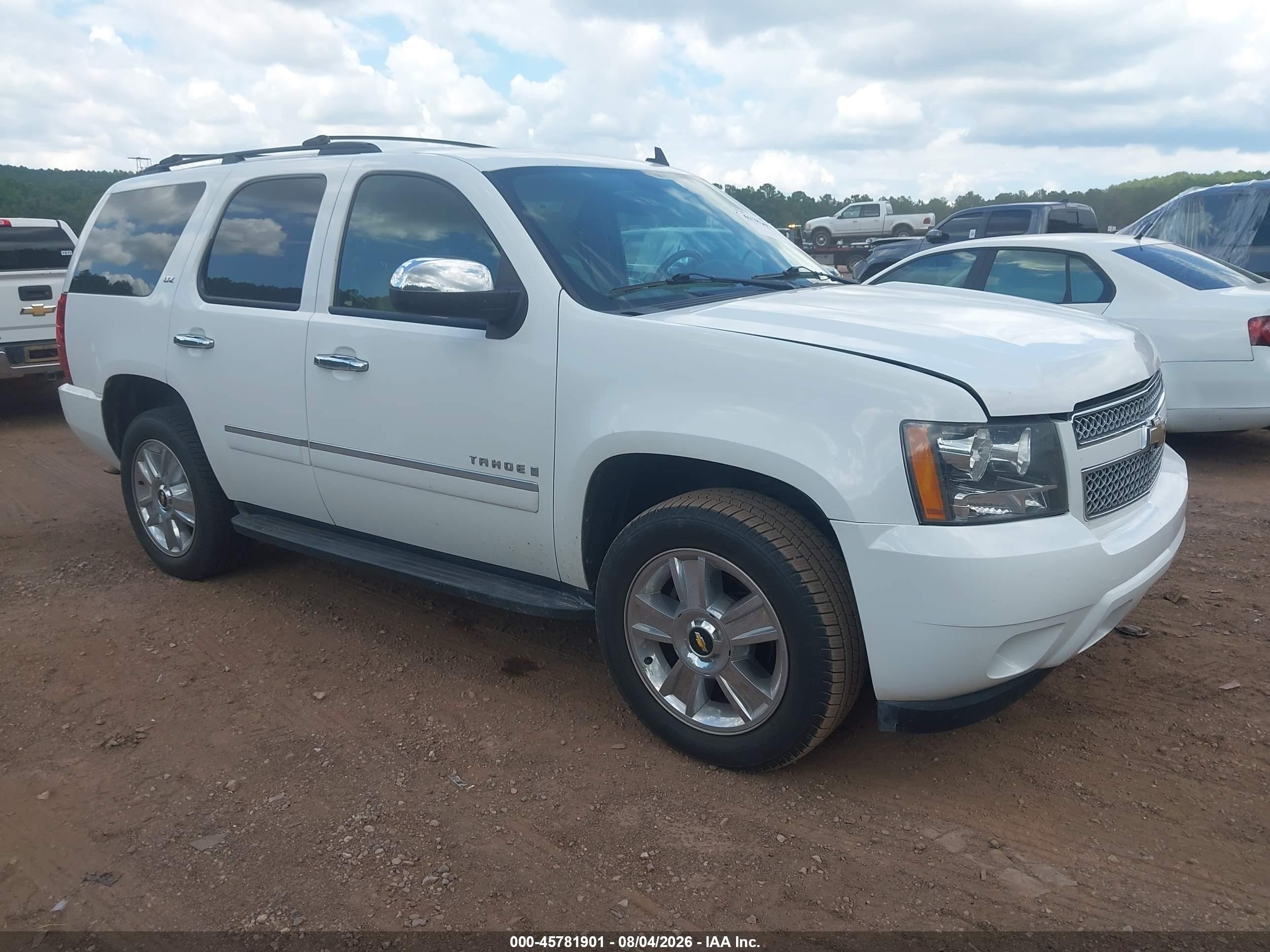 2009 Chevrolet Tahoe LTZ, VIN 1GNFC33079R282720 — Rear end