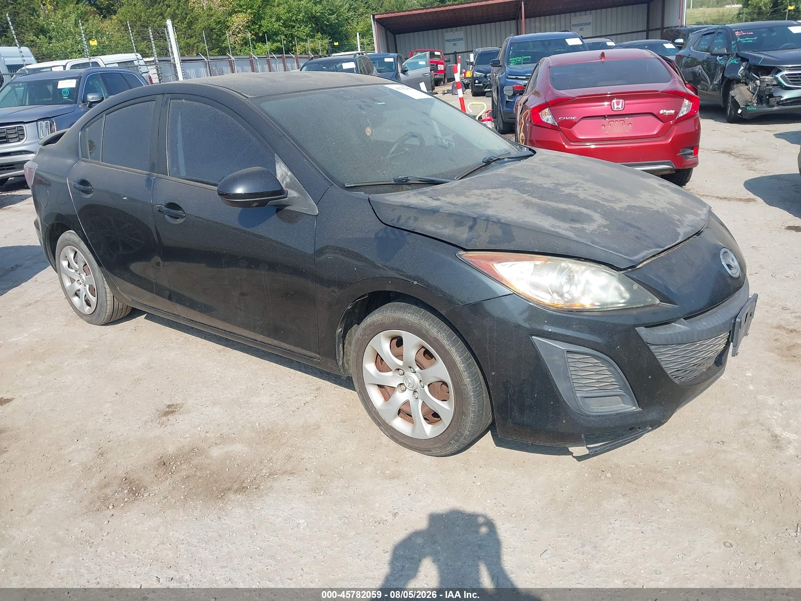 2011 Mazda 3 i Sport, VIN JM1BL1UF6B1406060 — Normal wear