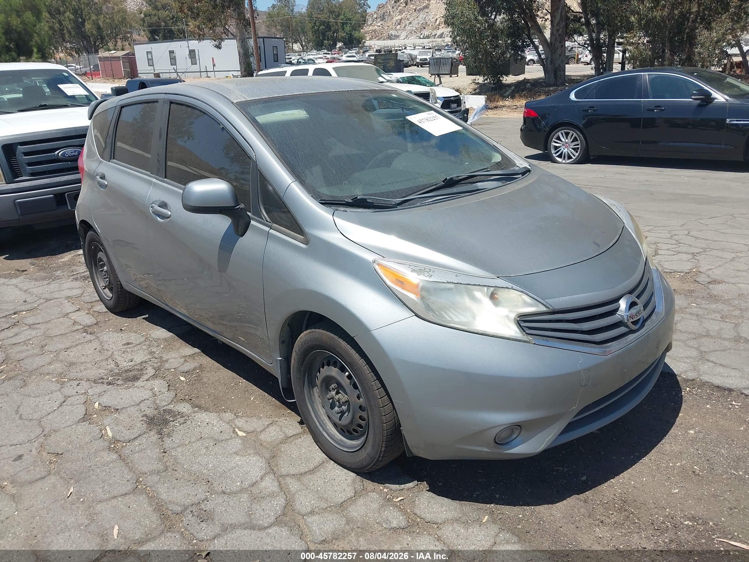 2014 Nissan Note SV, VIN 3N1CE2CP9EL373909 — Normal wear