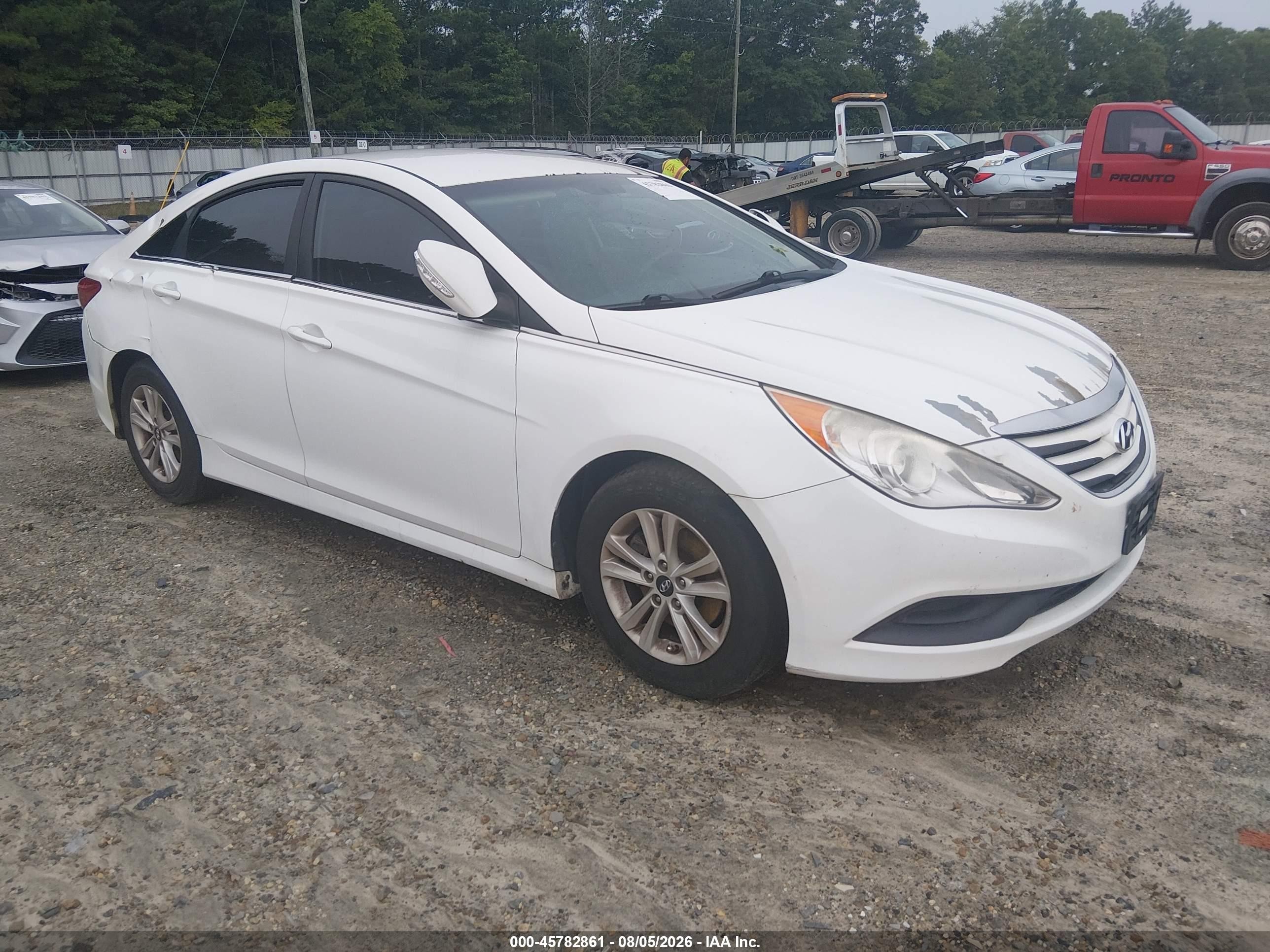 2014 Hyundai Sonata GLS, VIN 5NPEB4AC1EH917894 — Normal wear