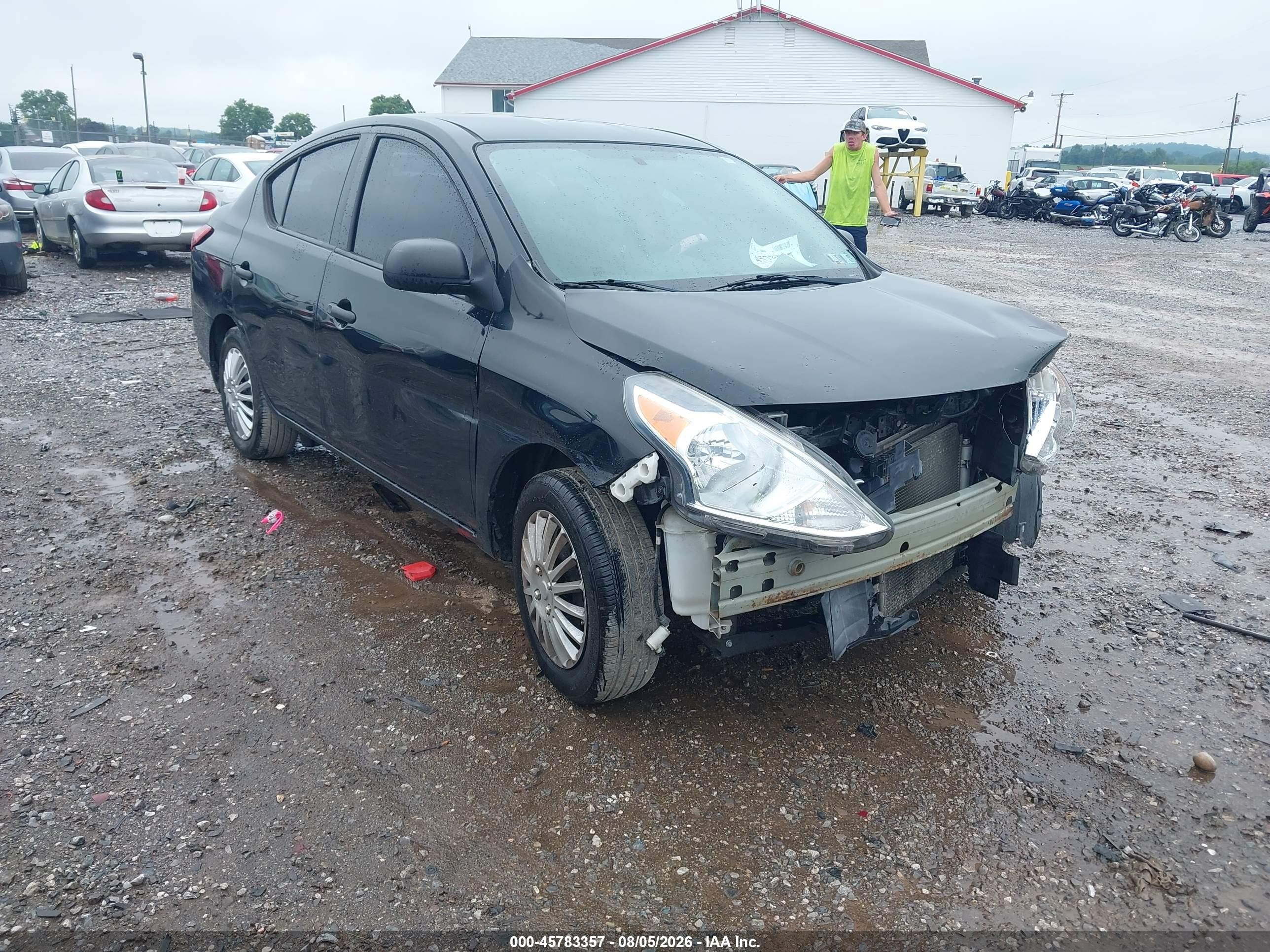 2015 Nissan Versa S Plus, VIN 3N1CN7AP4FL952906 — Перед