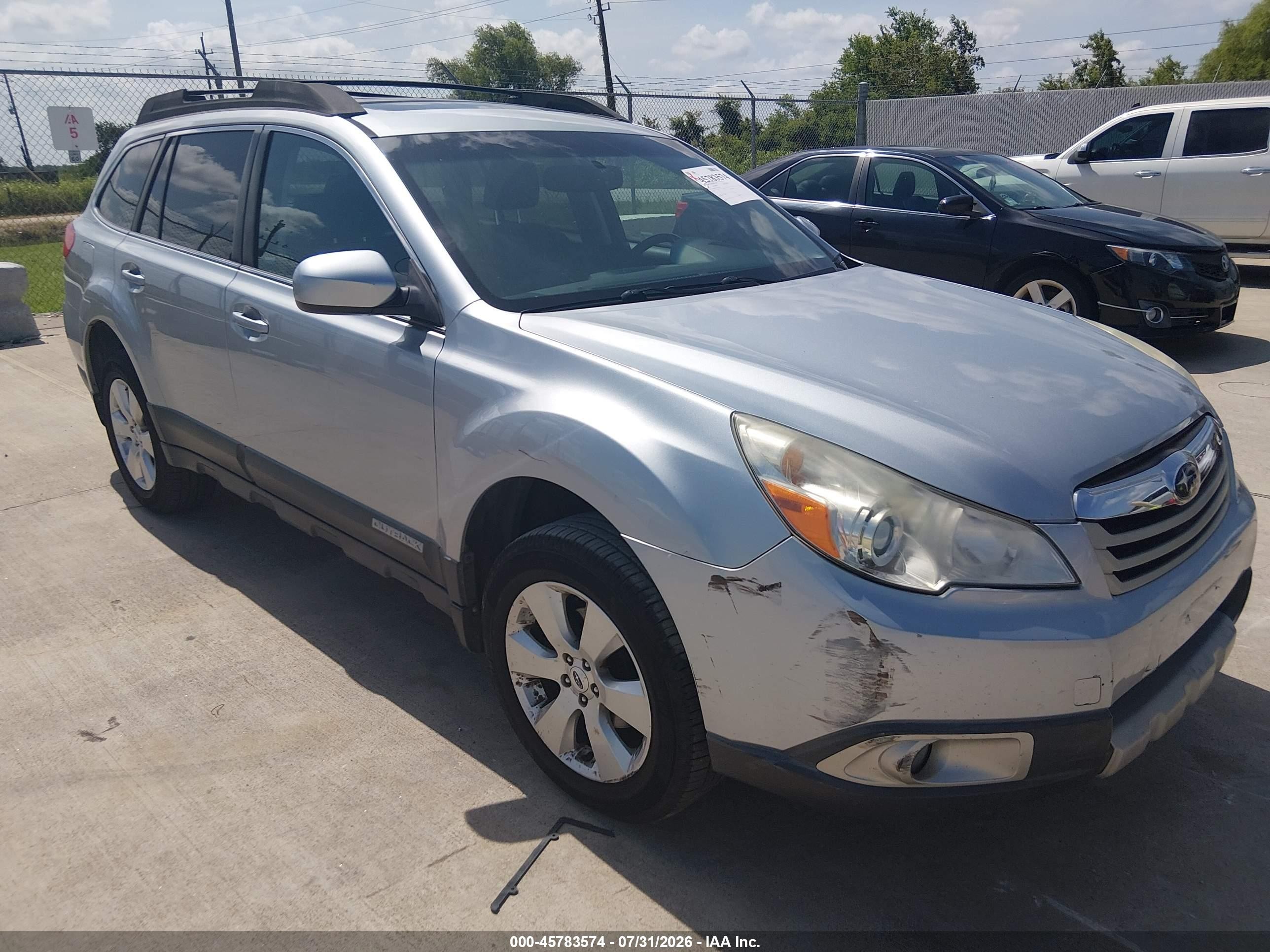 2012 Subaru Outback Limited, VIN 4S4BRBLC7C3212604 — Front end