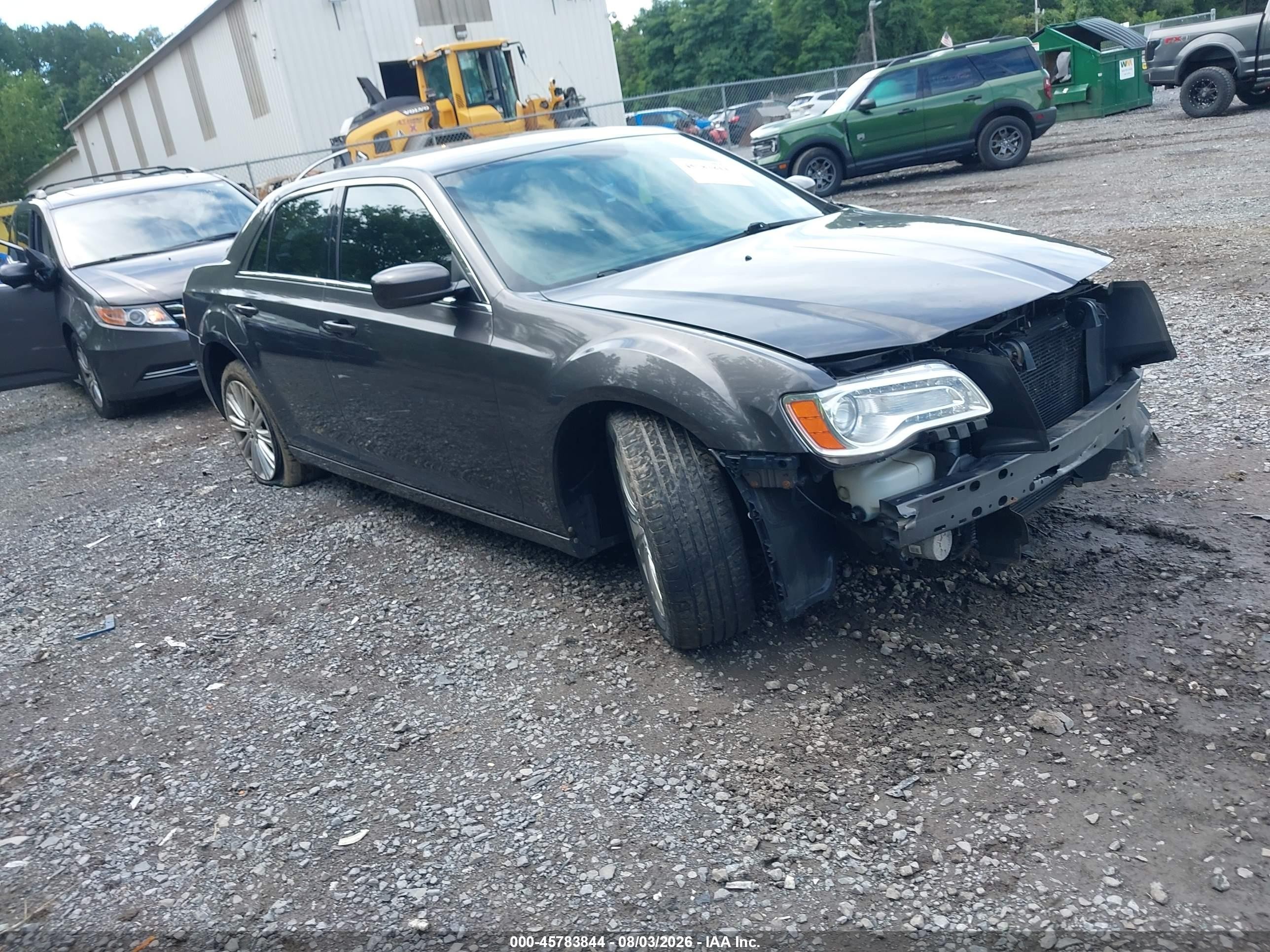 2014 Chrysler 300, VIN 2C3CCARG6EH206358 — Front end
