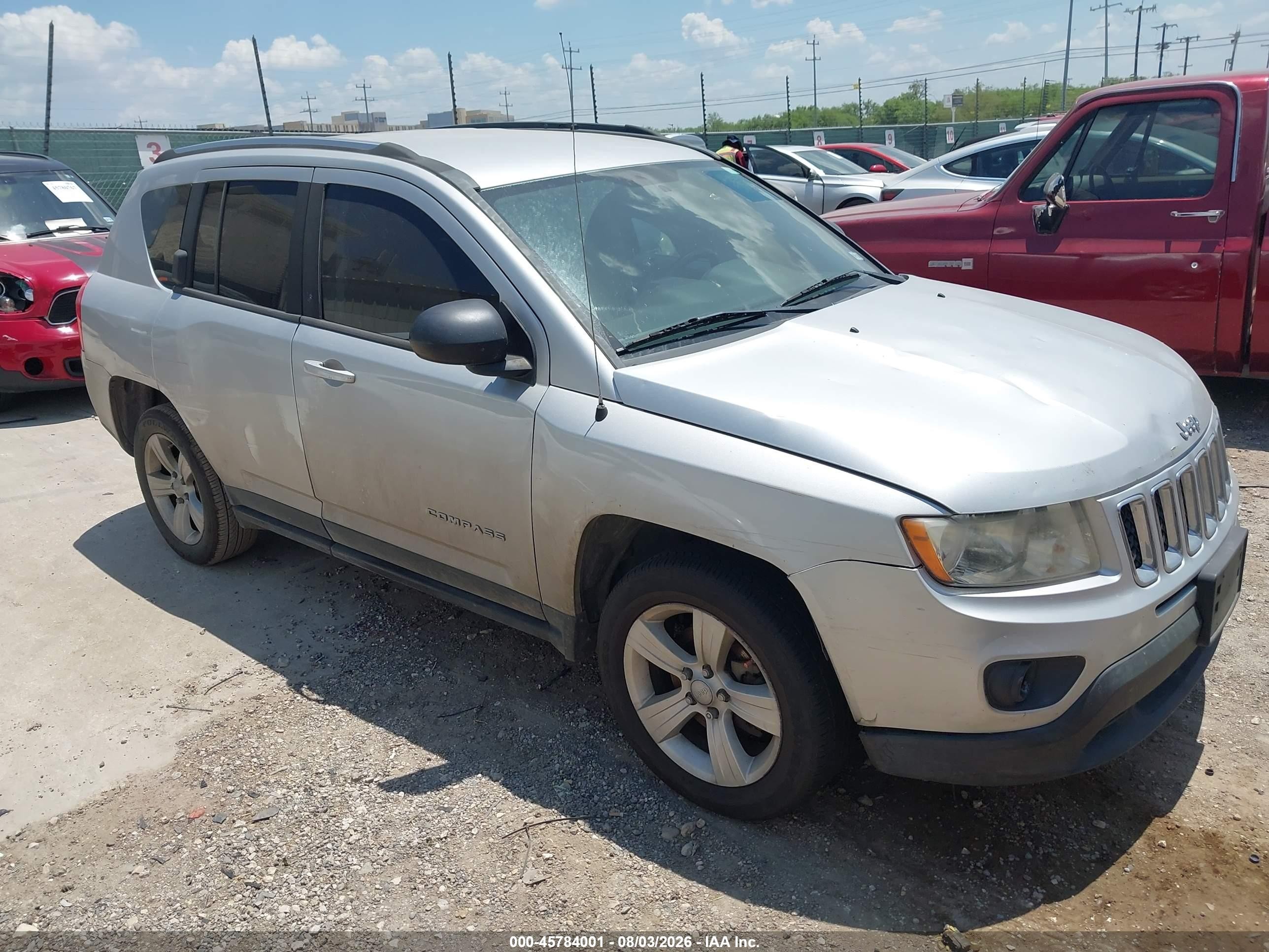 2011 Jeep Compass Latitude, VIN 1J4NT1FA5BD287859 — Normal wear