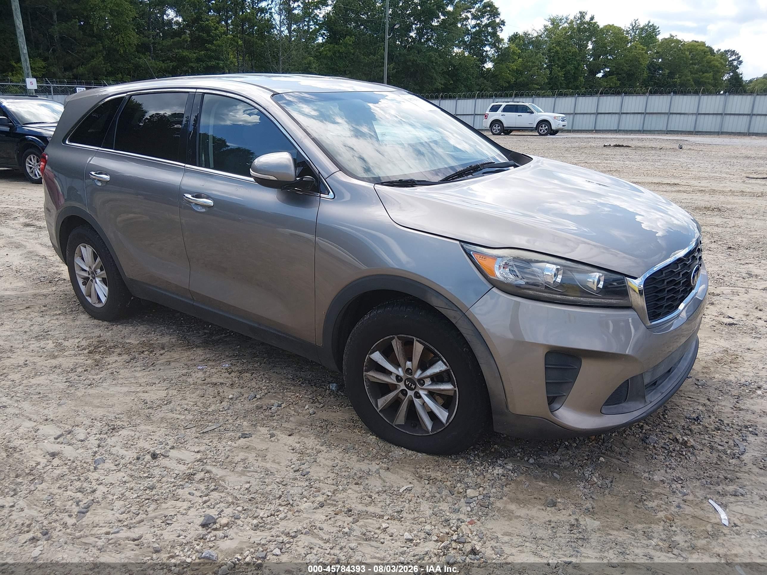 2019 Kia Sorento LX, VIN 5XYPG4A55KG537570 — Normal wear