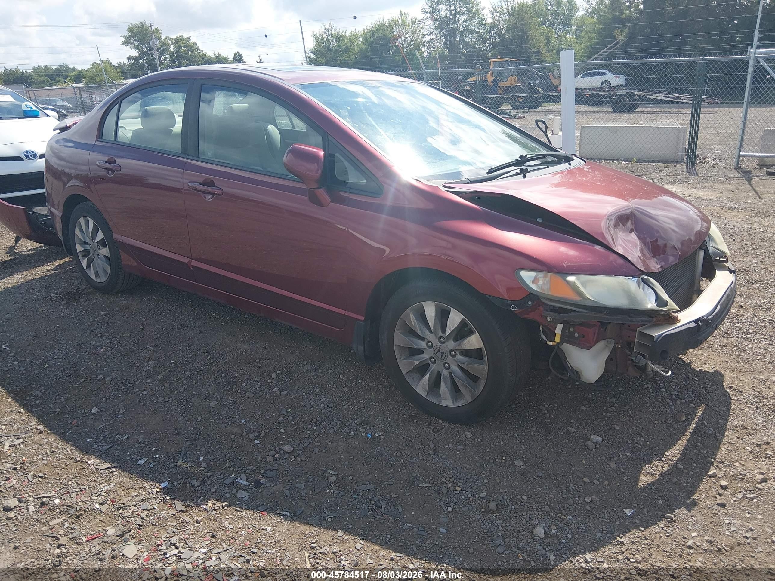2010 Honda Civic EX, VIN 19XFA1F80AE068253 — Front end
