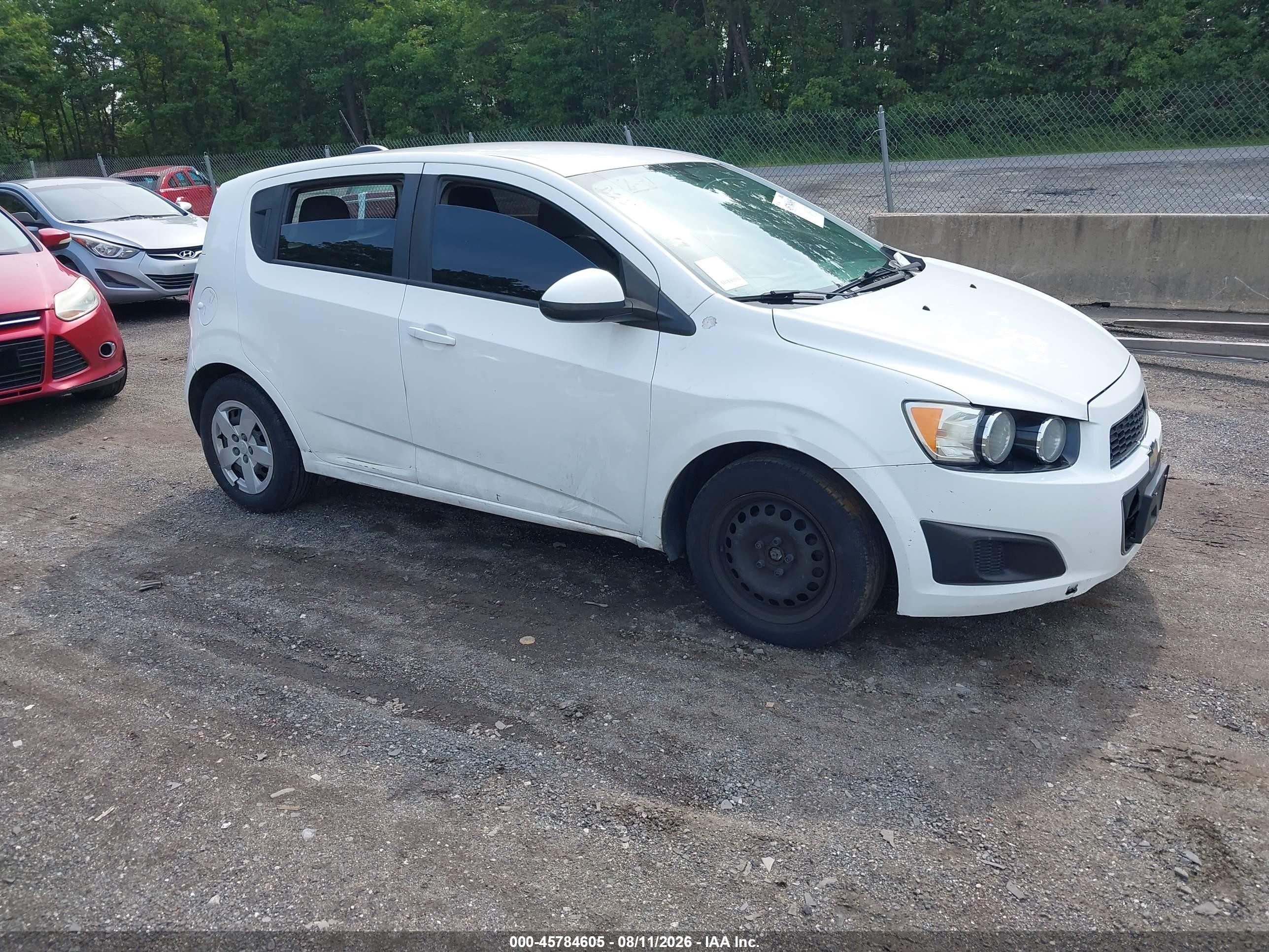 2016 Chevrolet Sonic LS, VIN 1G1JA6SH7G418519 — Front end