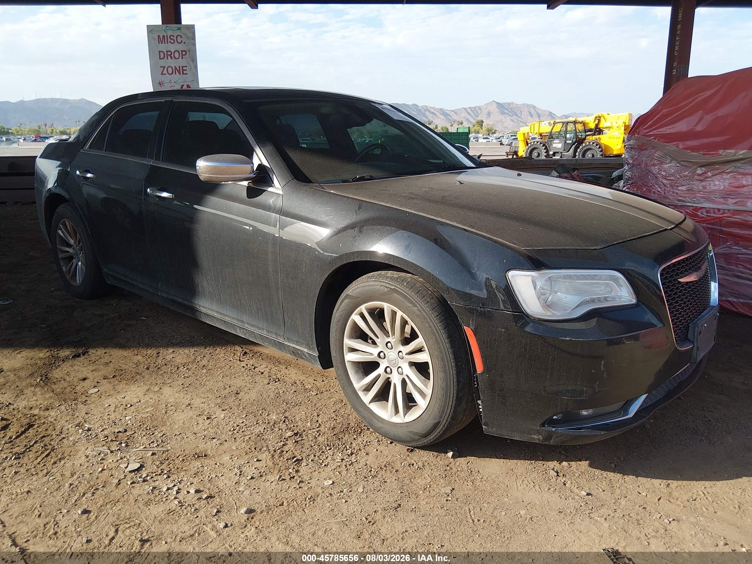 2015 Chrysler 300 C, VIN 2C3CCAEGXFH807604 — Normal wear