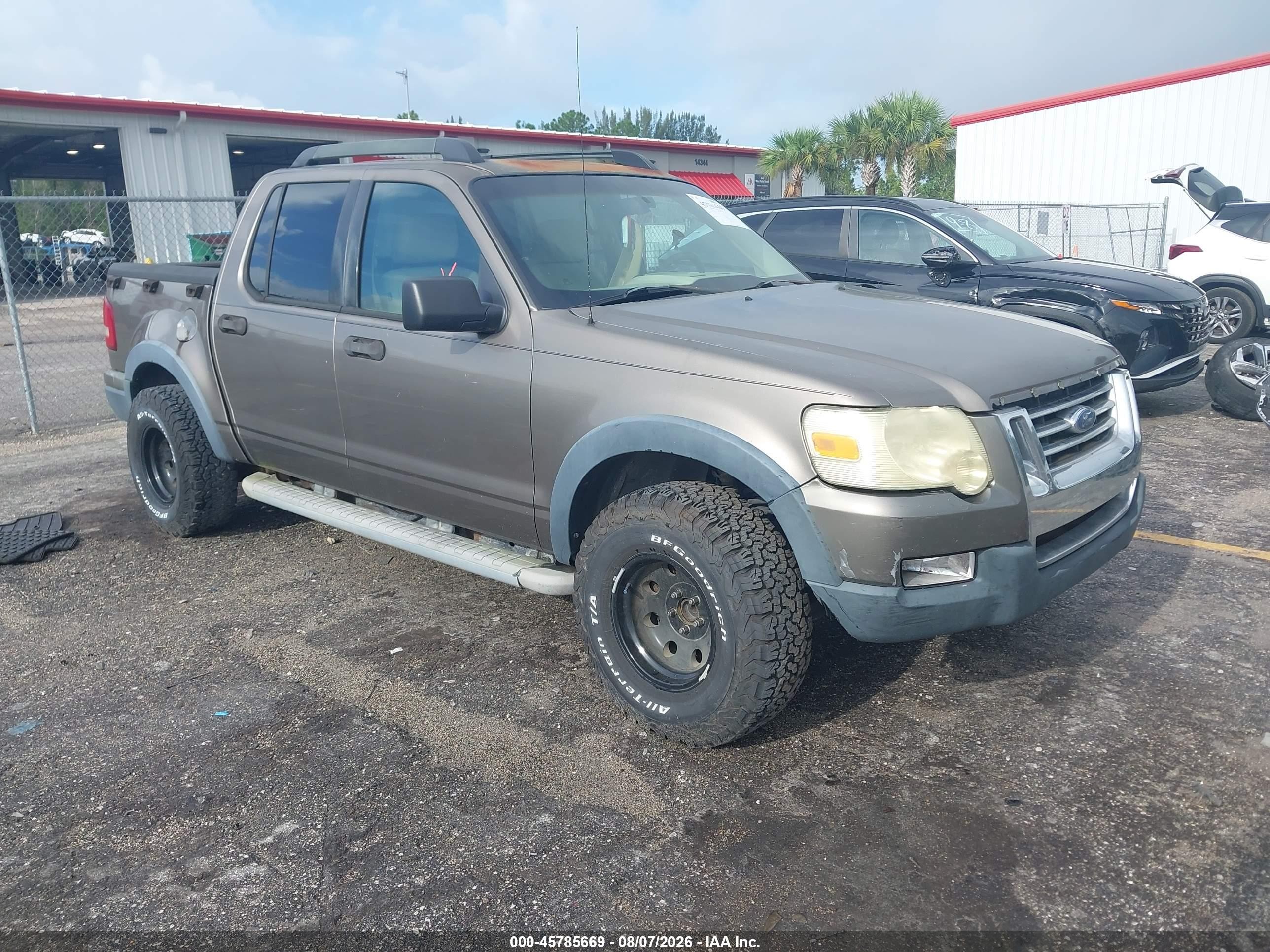 2007 Ford Explorer Sport Trac XLT, VIN 1FMEU31K17UA05444 — Normal wear