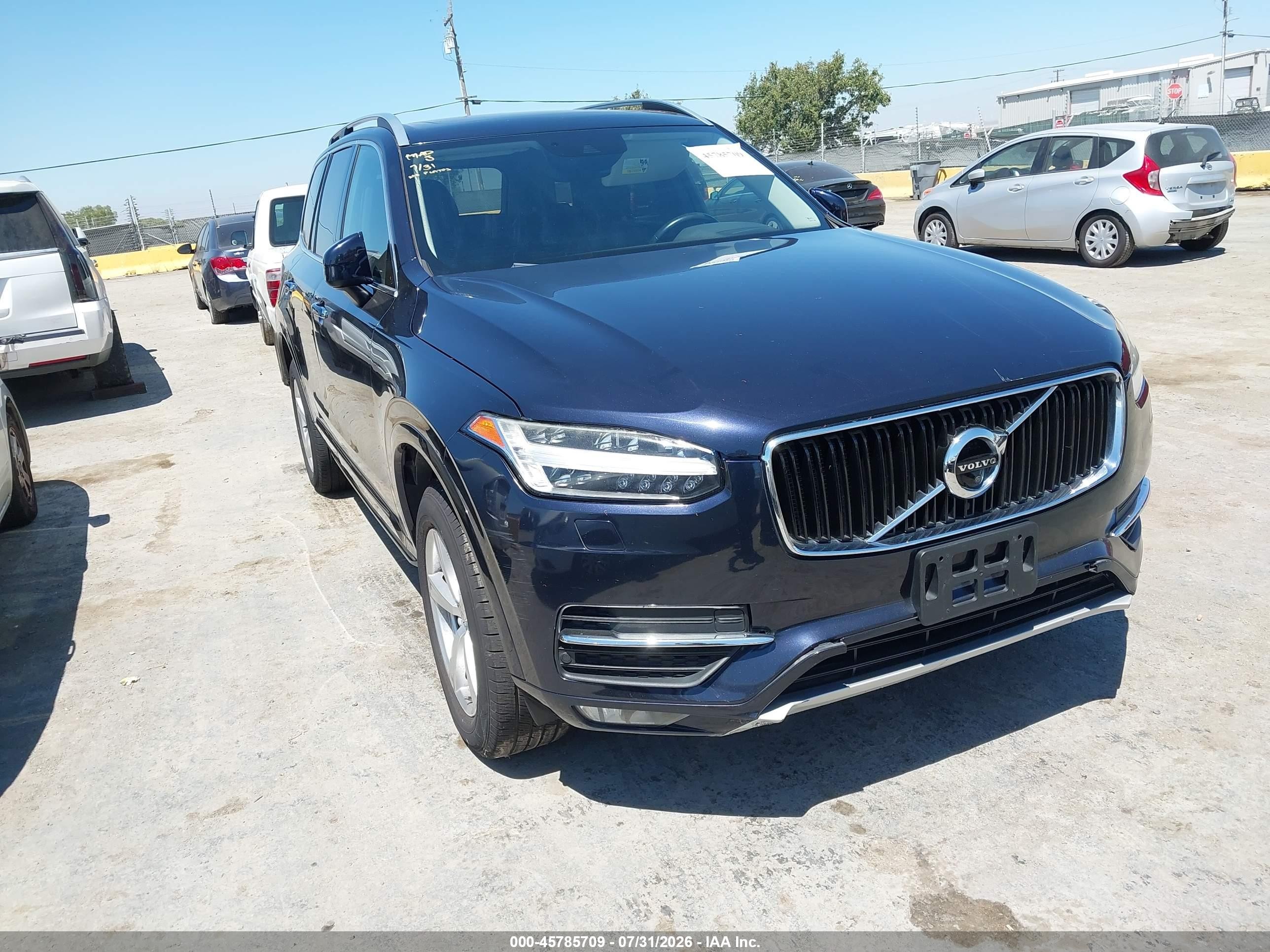 2017 Volvo XC90 Momentum, VIN YV4102KK2H1141301 — Обычный износ