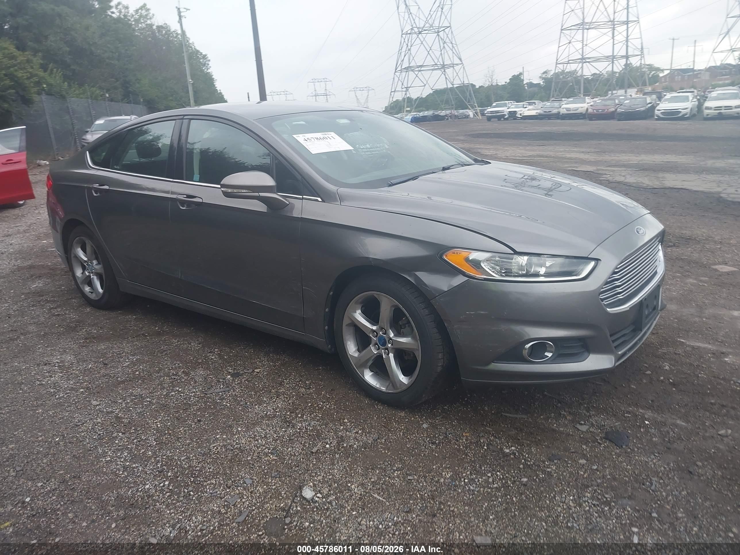2013 Ford Fusion SE, VIN 3FA6P0HR8DR217655 — Front end