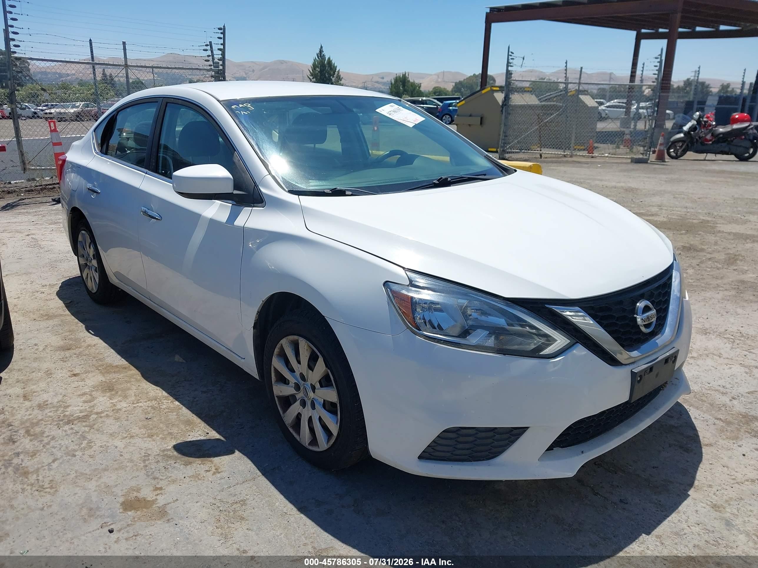 2016 Nissan Sentra S, VIN 3N1AB7AP5GY281301 — Normal wear
