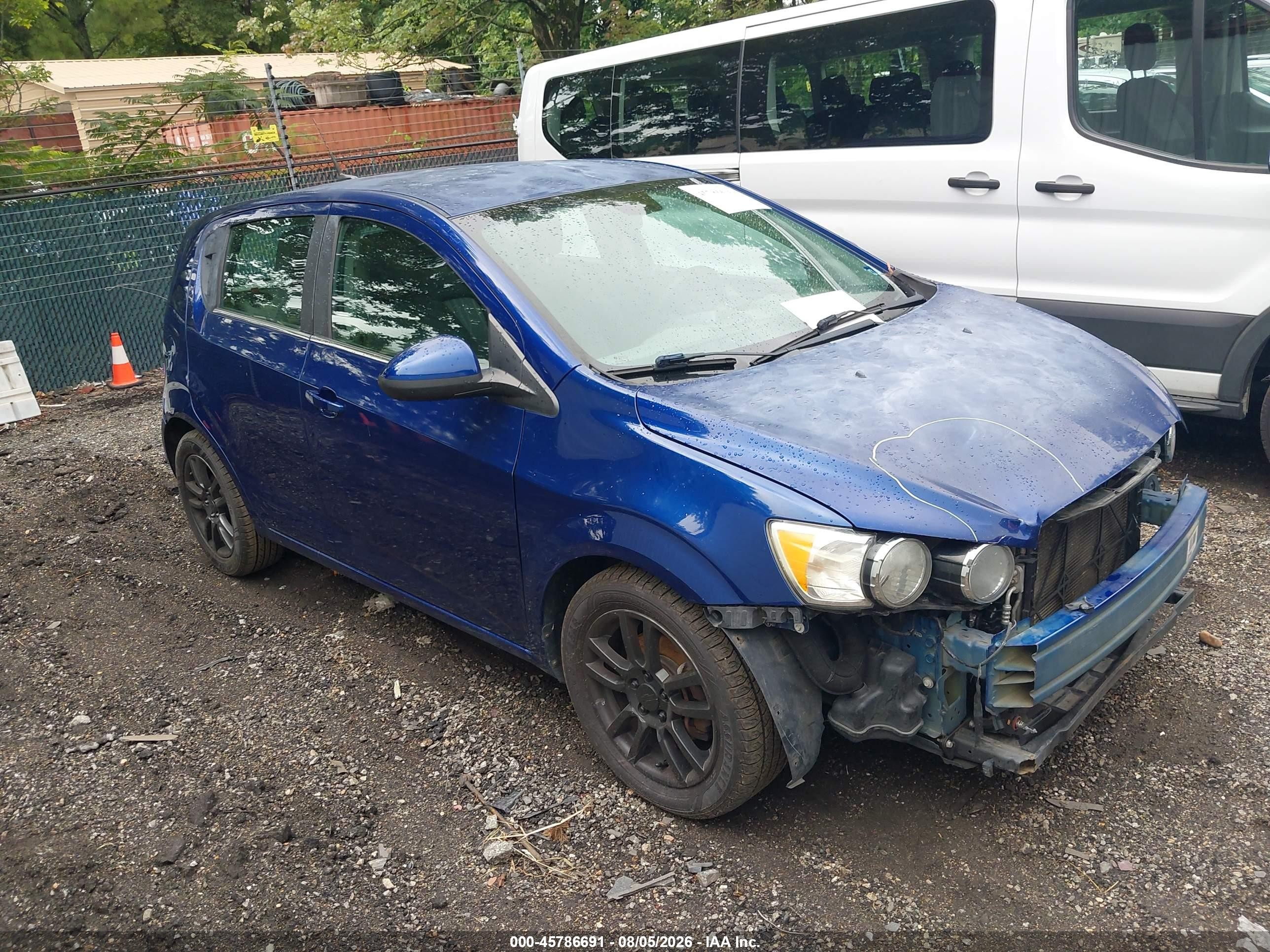 2012 Chevrolet Sonic LT, VIN 1G1JC6SH5C4190109 — Перед