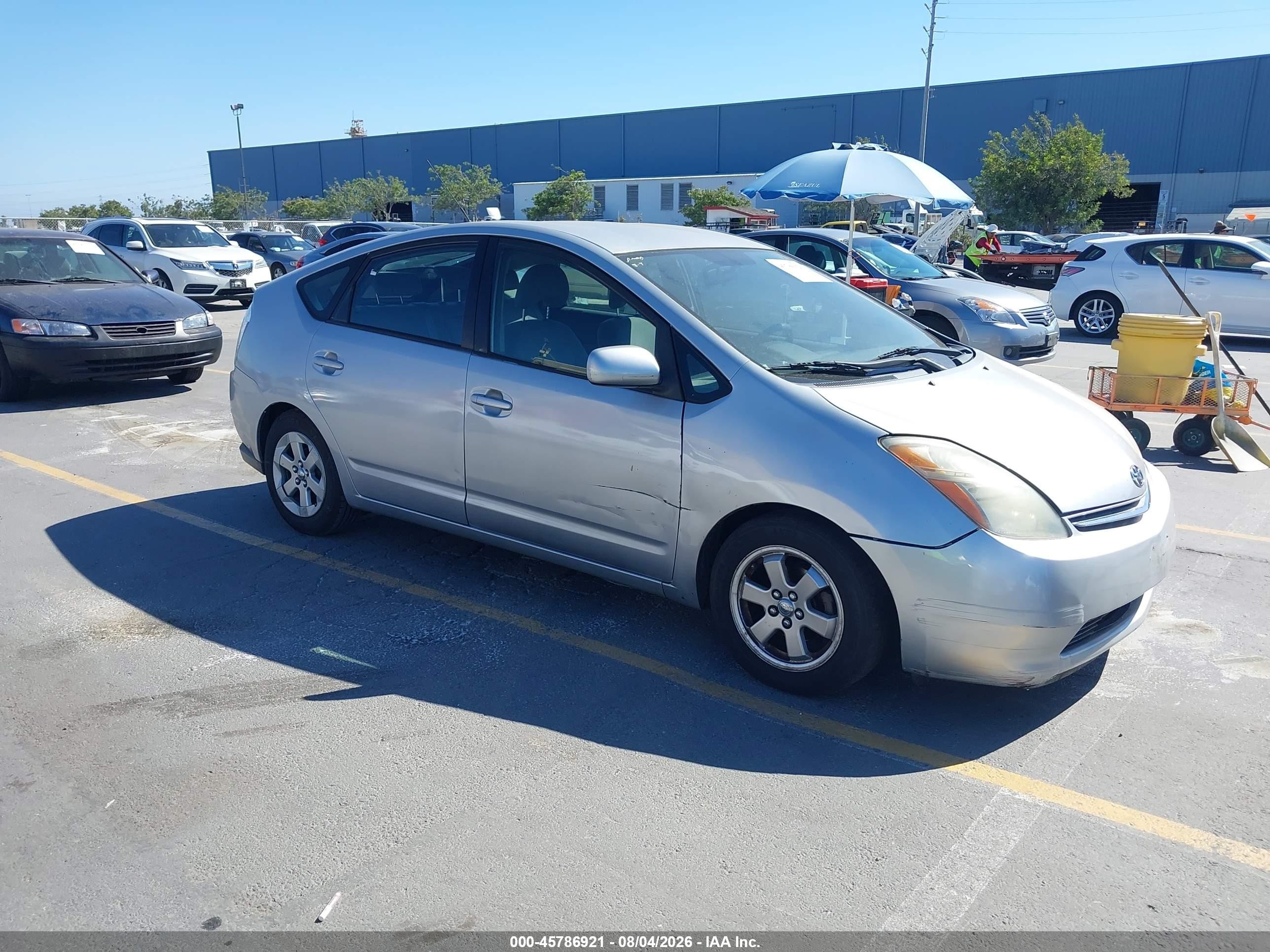 2008 Toyota Prius, VIN JTDKB20U083350076 — Side