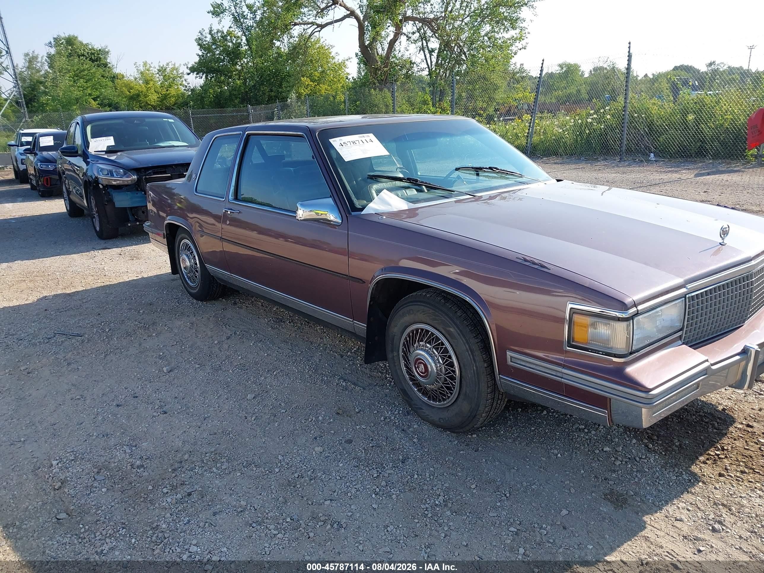 1988 Cadillac DeVille, VIN 1G6CD115XJ4339153 — Normal wear