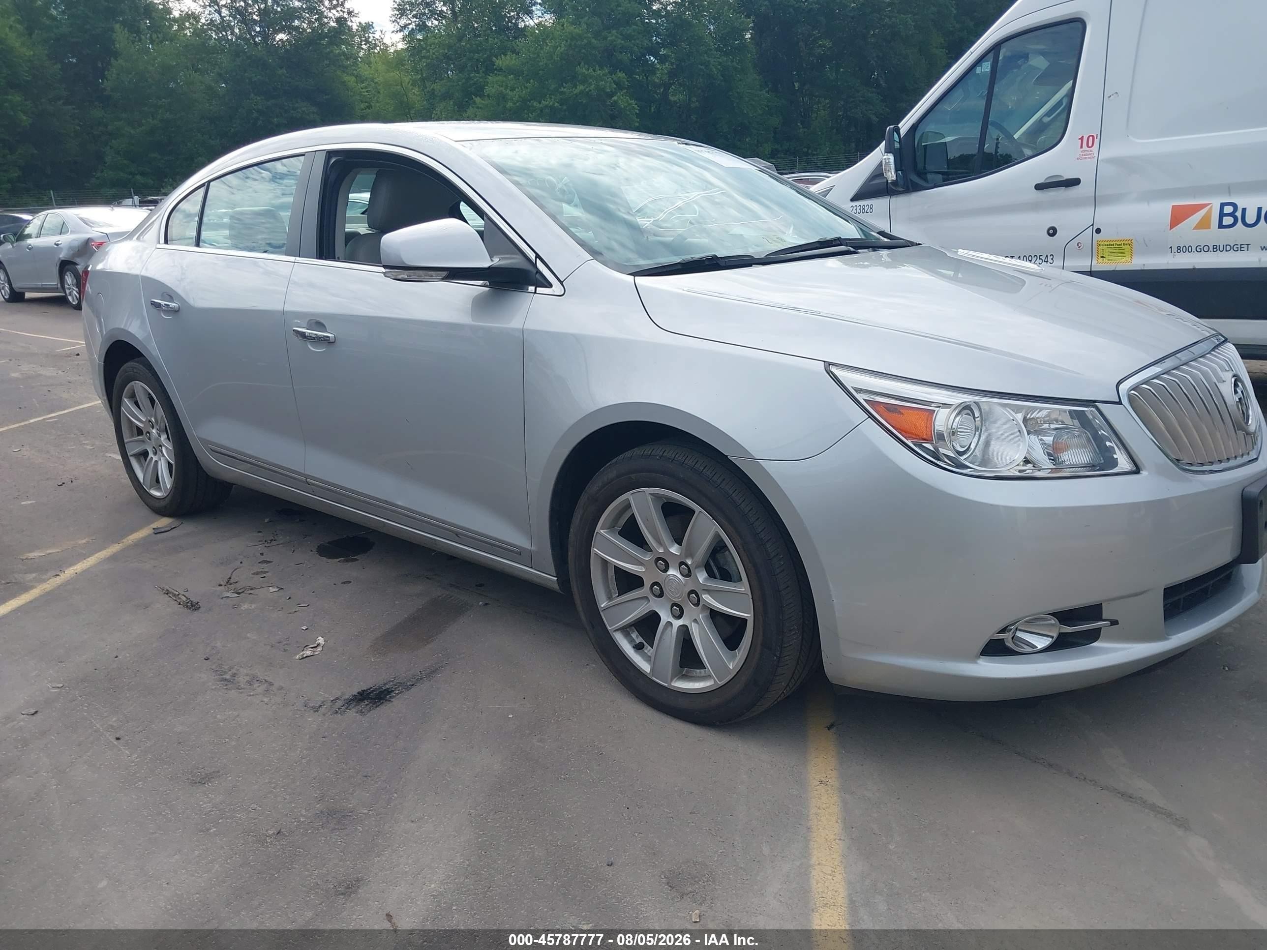 2011 Buick LaCrosse CXL, VIN 1G4GD5GD4BF289243 — Перед