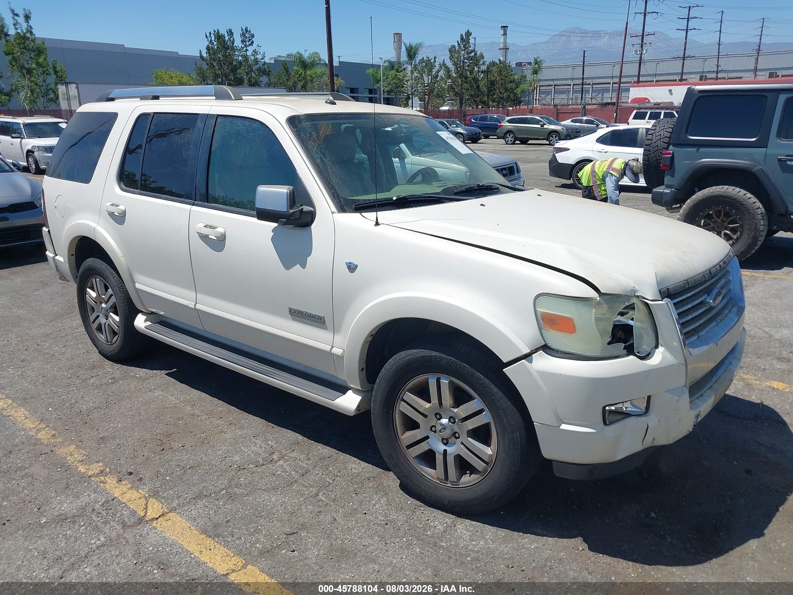 2007 Ford Explorer Limited, VIN 1FMEU65897UA94339 — Normal wear