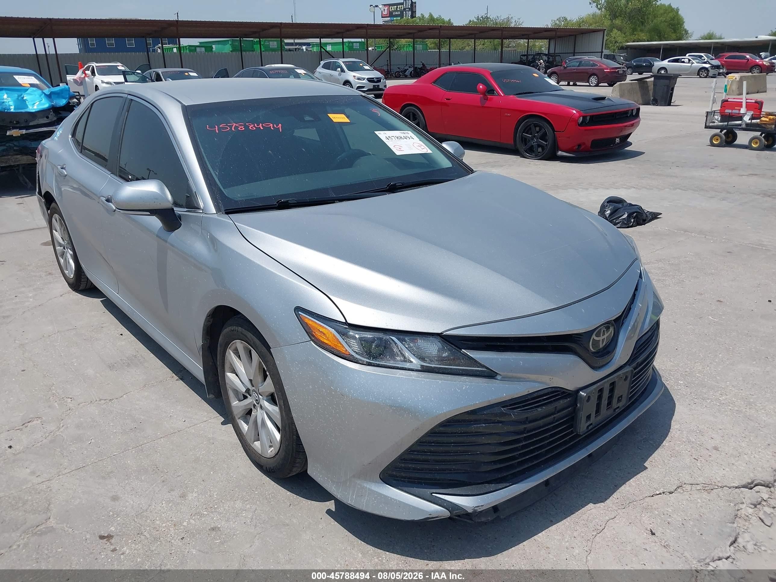 2019 Toyota Camry SE, VIN 4T1B11HK7KU249470 — Side