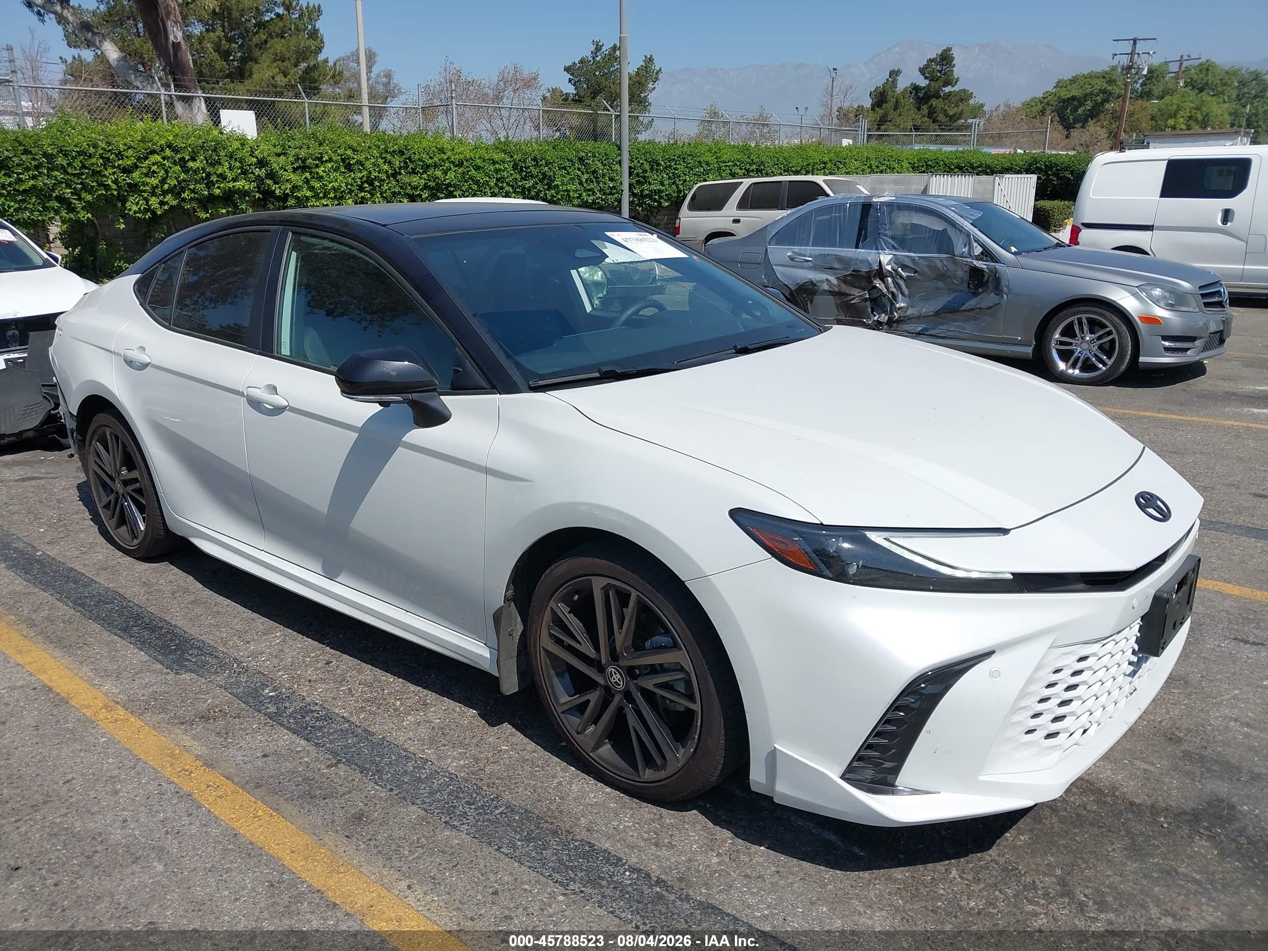 2025 Toyota Camry SE, VIN 4T1DAACK6SU105098 — Rear end