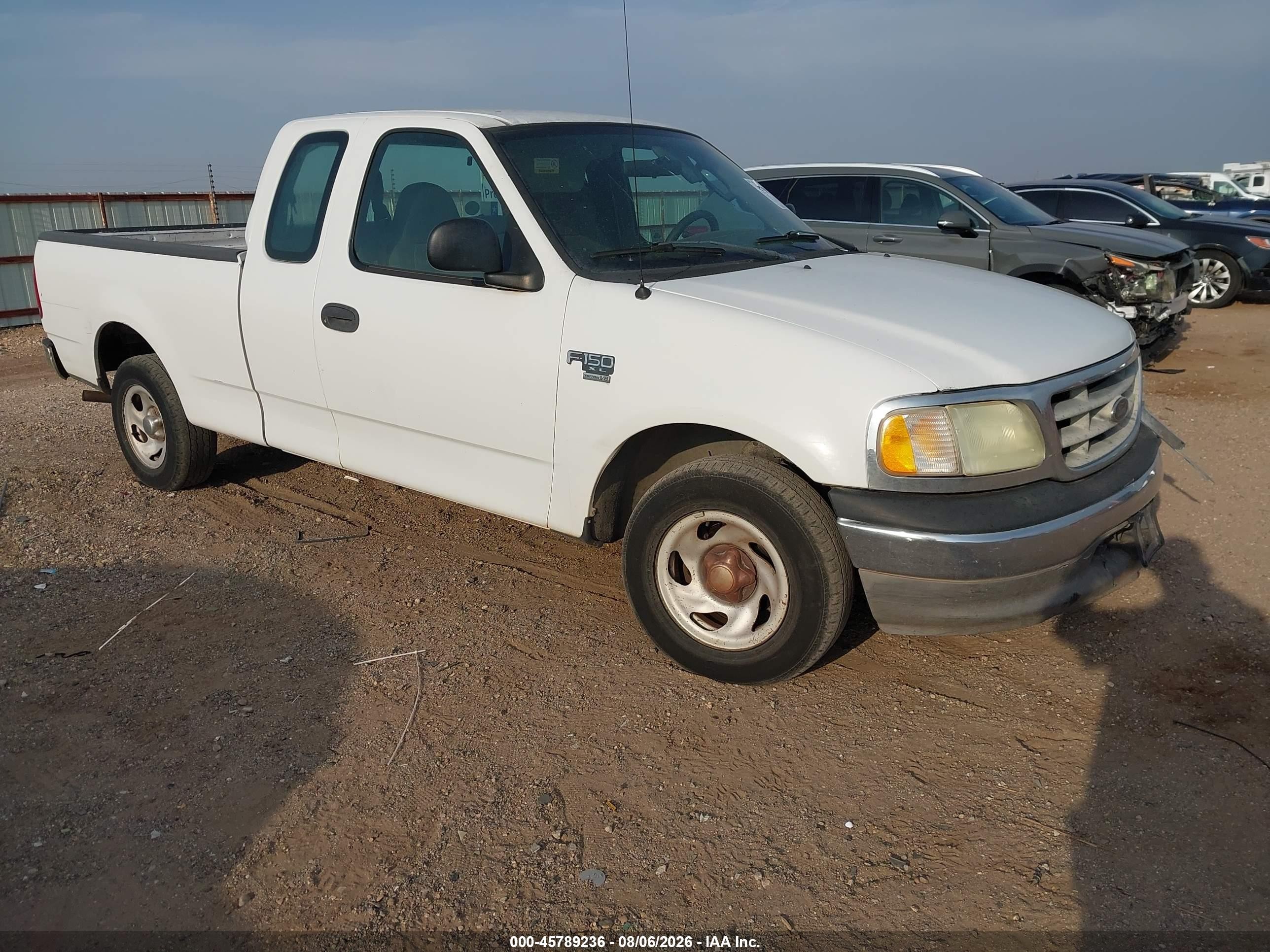 2003 Ford F-150 XL, VIN 1FTRX17W23NB91544 — Front end