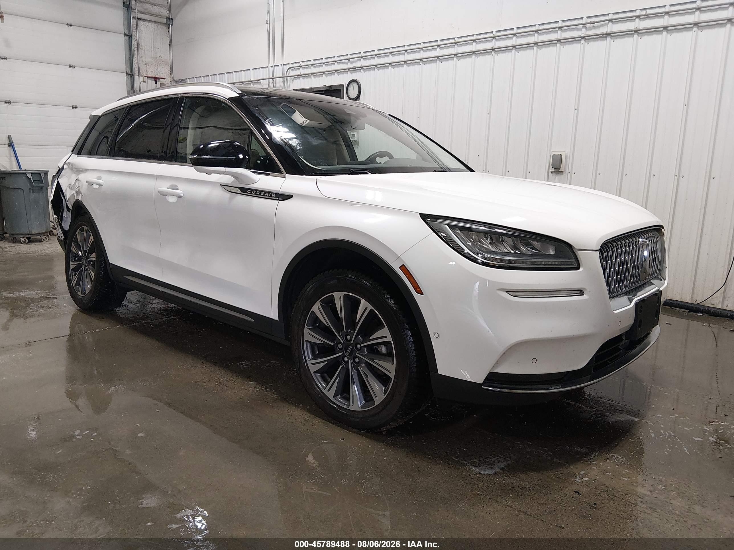 2021 Lincoln Corsair Reserve, VIN 5LMCJ2D94MUL05149 — Rear end