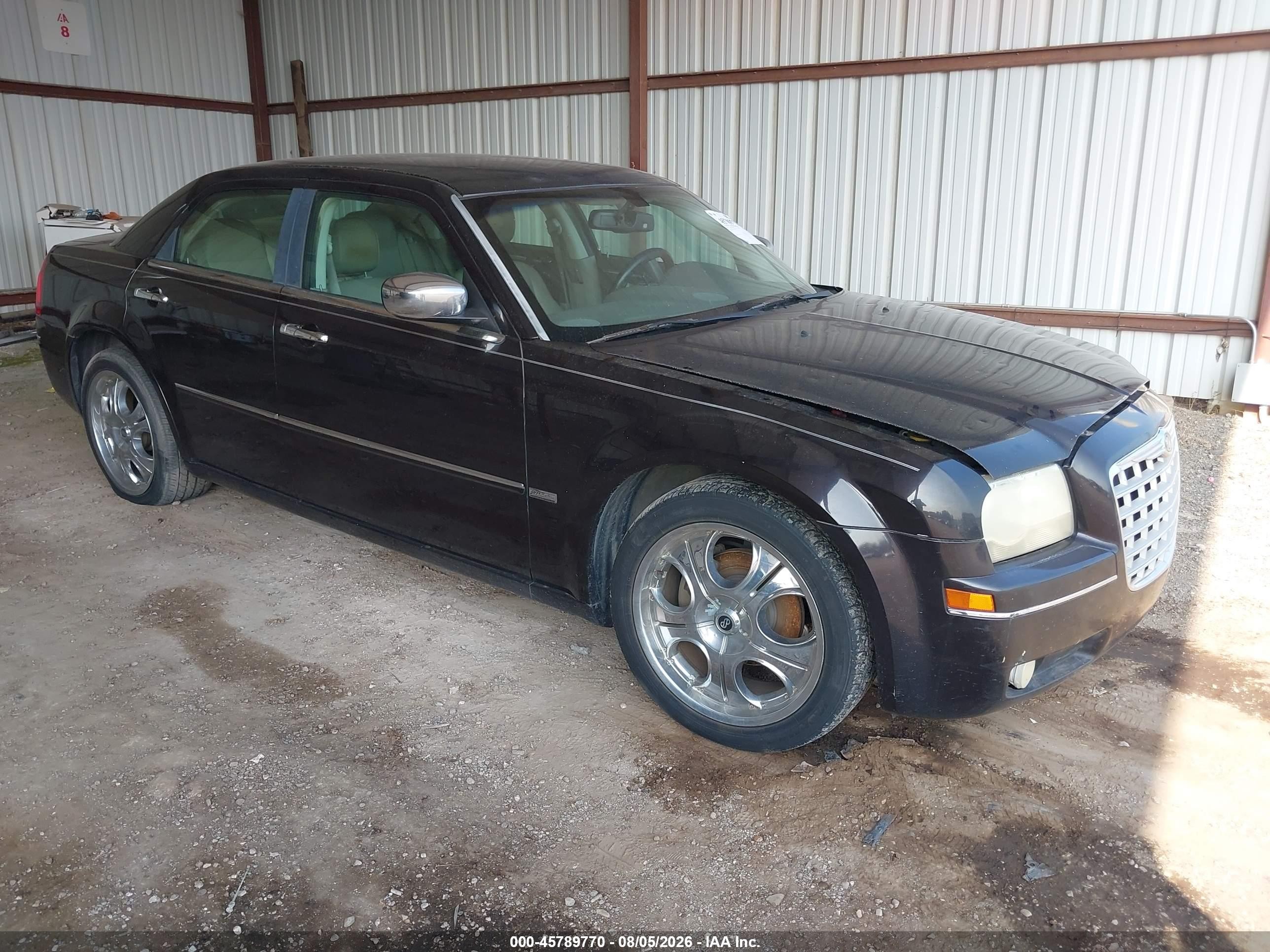 2010 Chrysler 300 Touring, VIN 2C3CA5CV7AH180433 — Normal wear