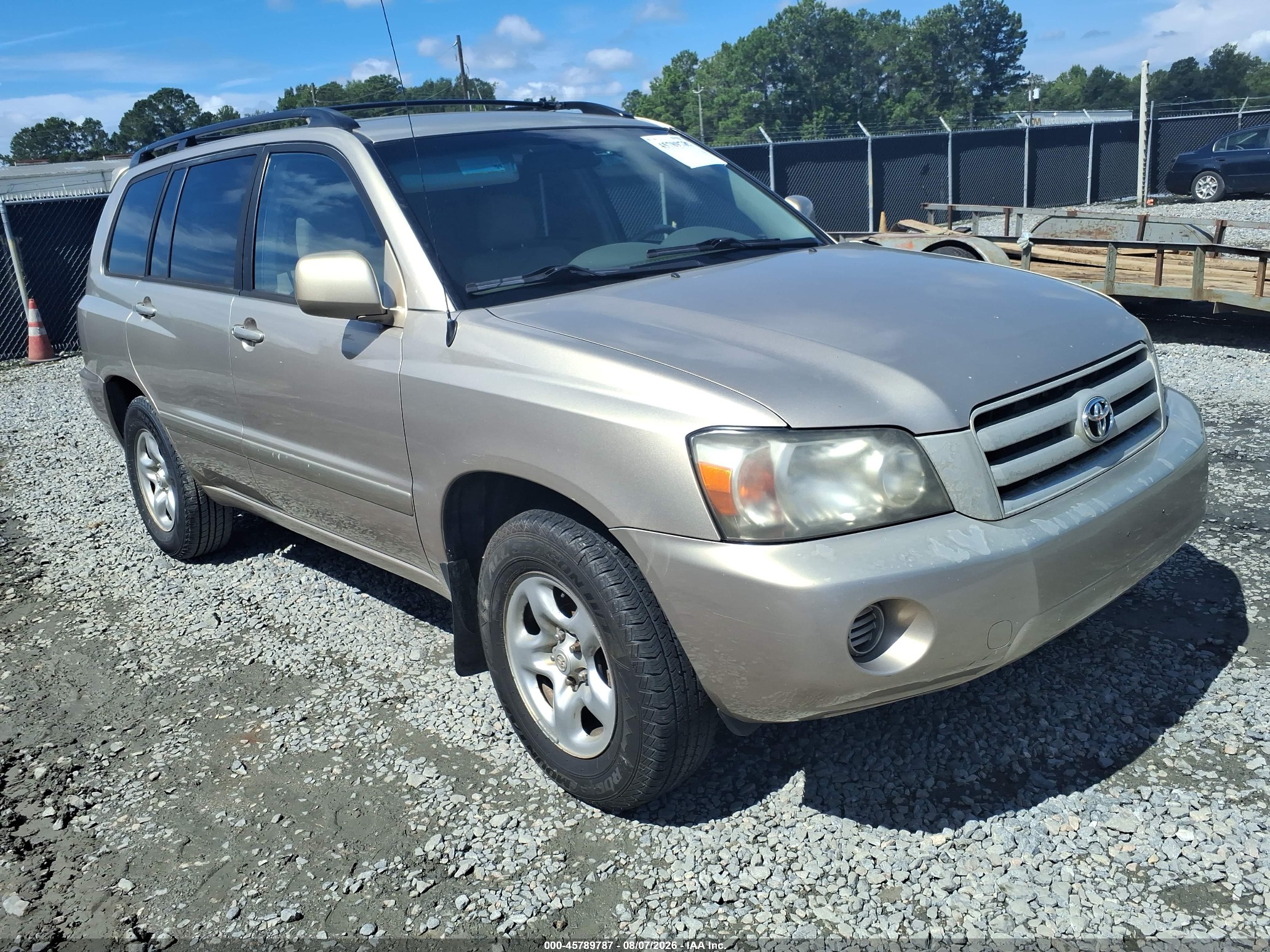 2005 Toyota Highlander, VIN JTEGD21A850112506 — Normal wear