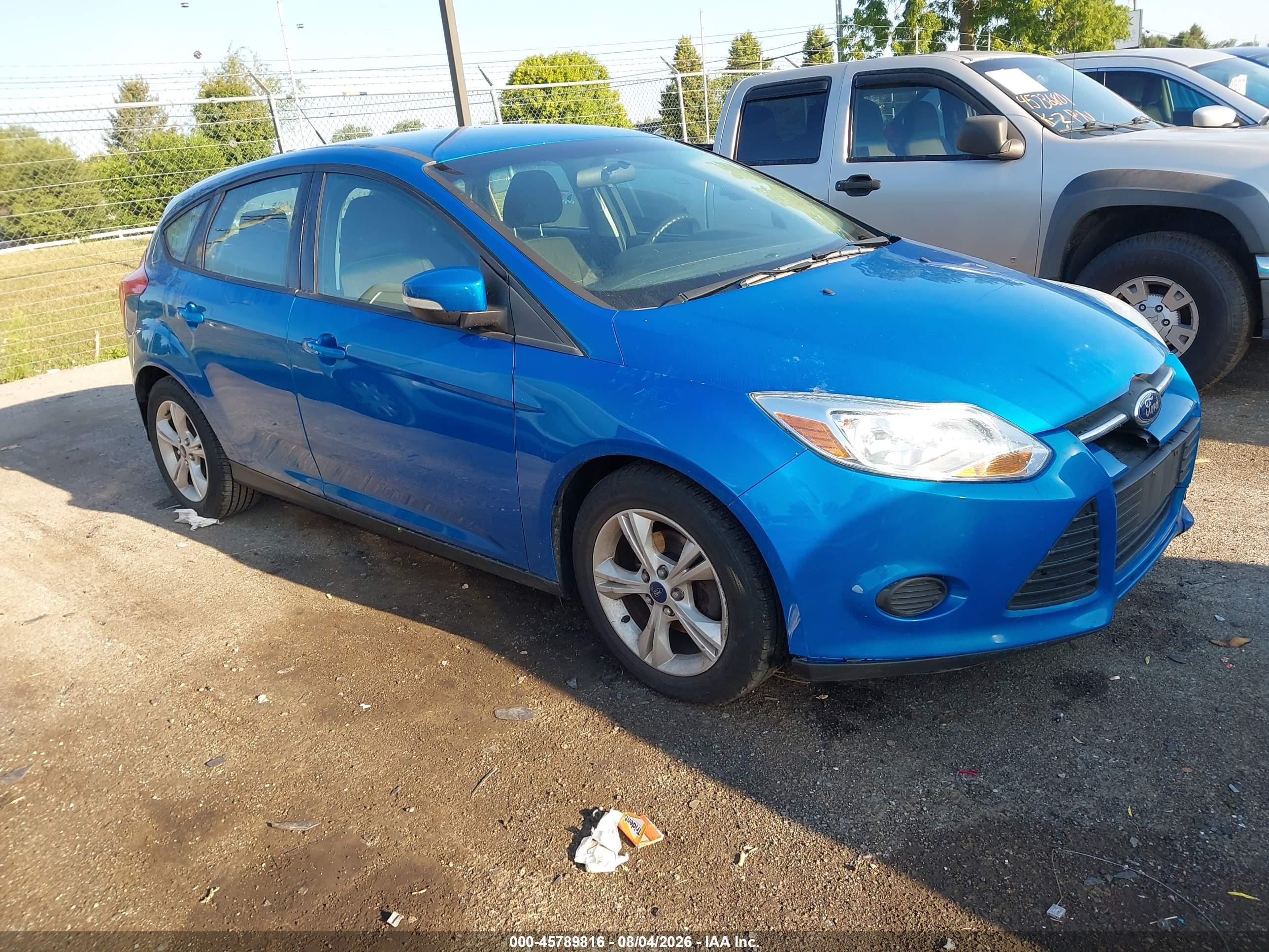 2014 Ford Focus SE, VIN 1FADP3K20EL431995 — Normal wear