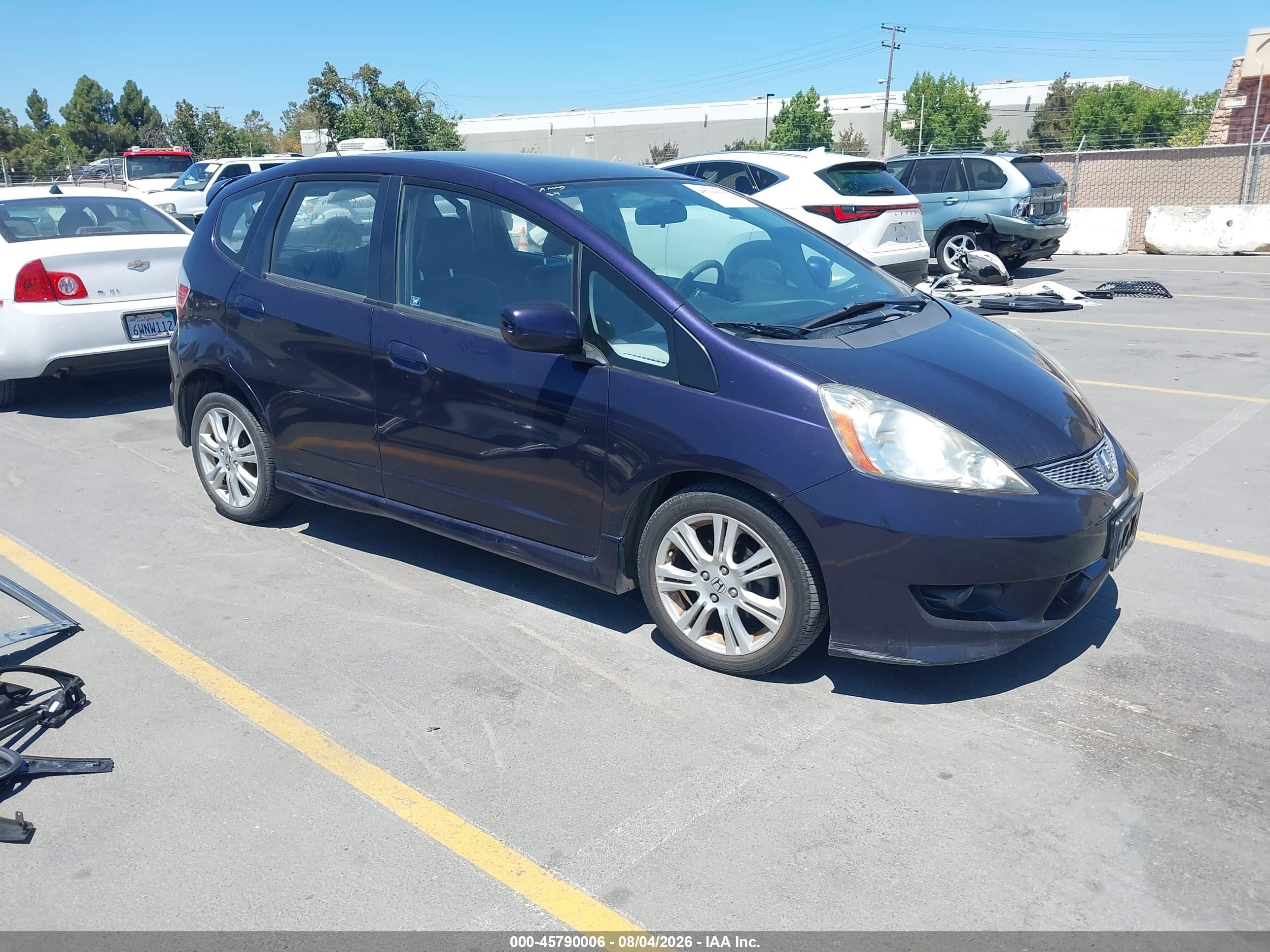 2009 Honda Fit Sport, VIN JHMGE88429S063526 — Rear end