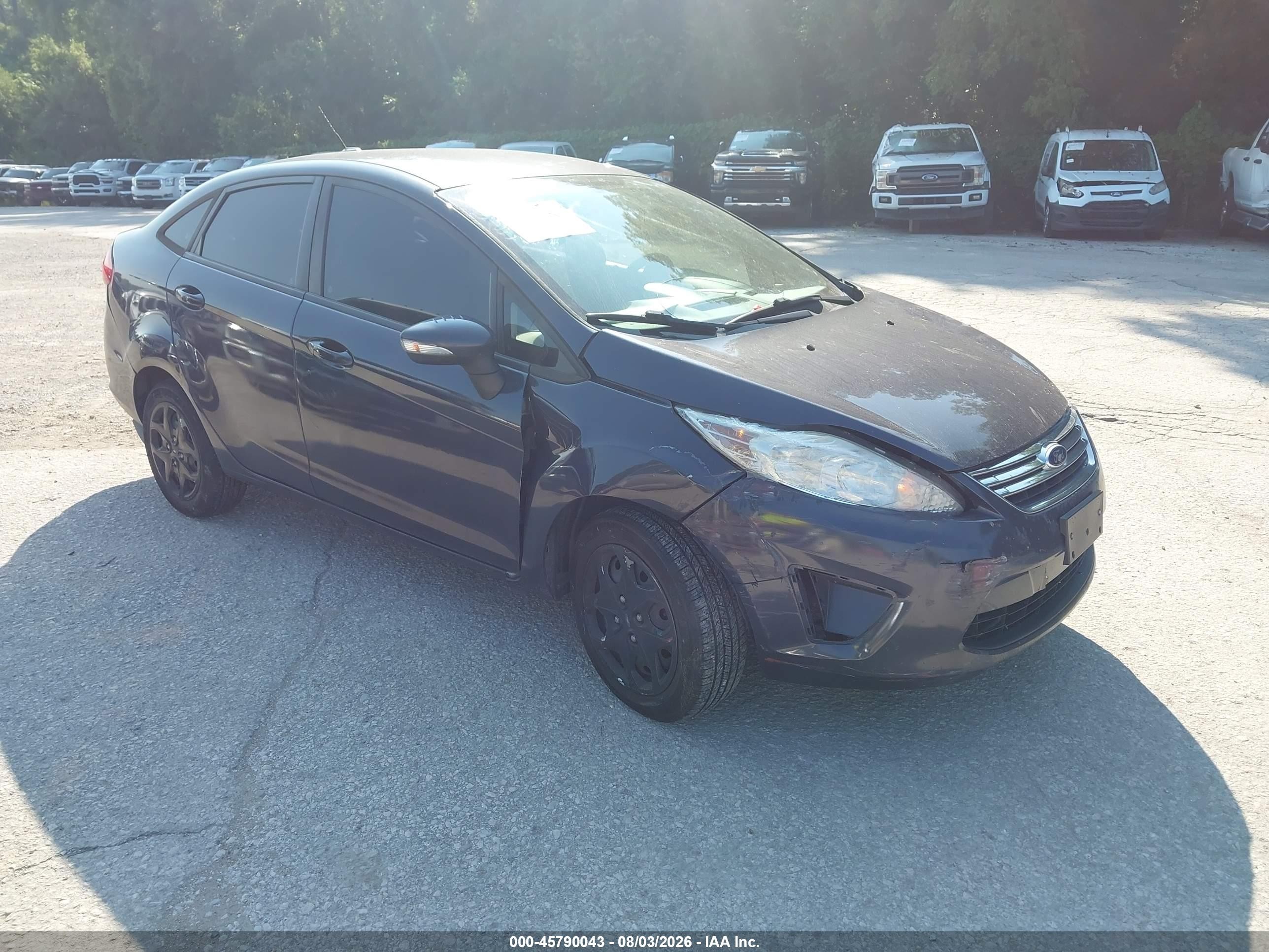 2013 Ford Fiesta SE, VIN 3FADP4BJ0DM109240 — Normal wear