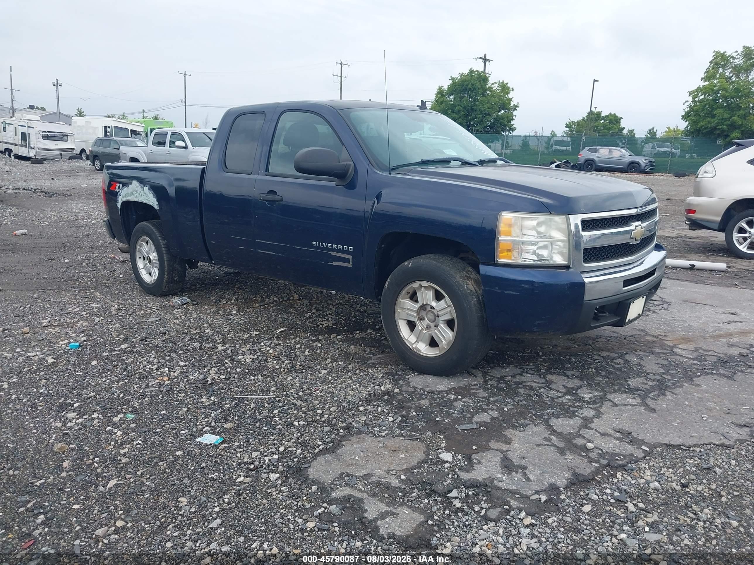 2010 Chevrolet Silverado 1500 LT, VIN 1GCSKSE35AZ285180 — Обычный износ