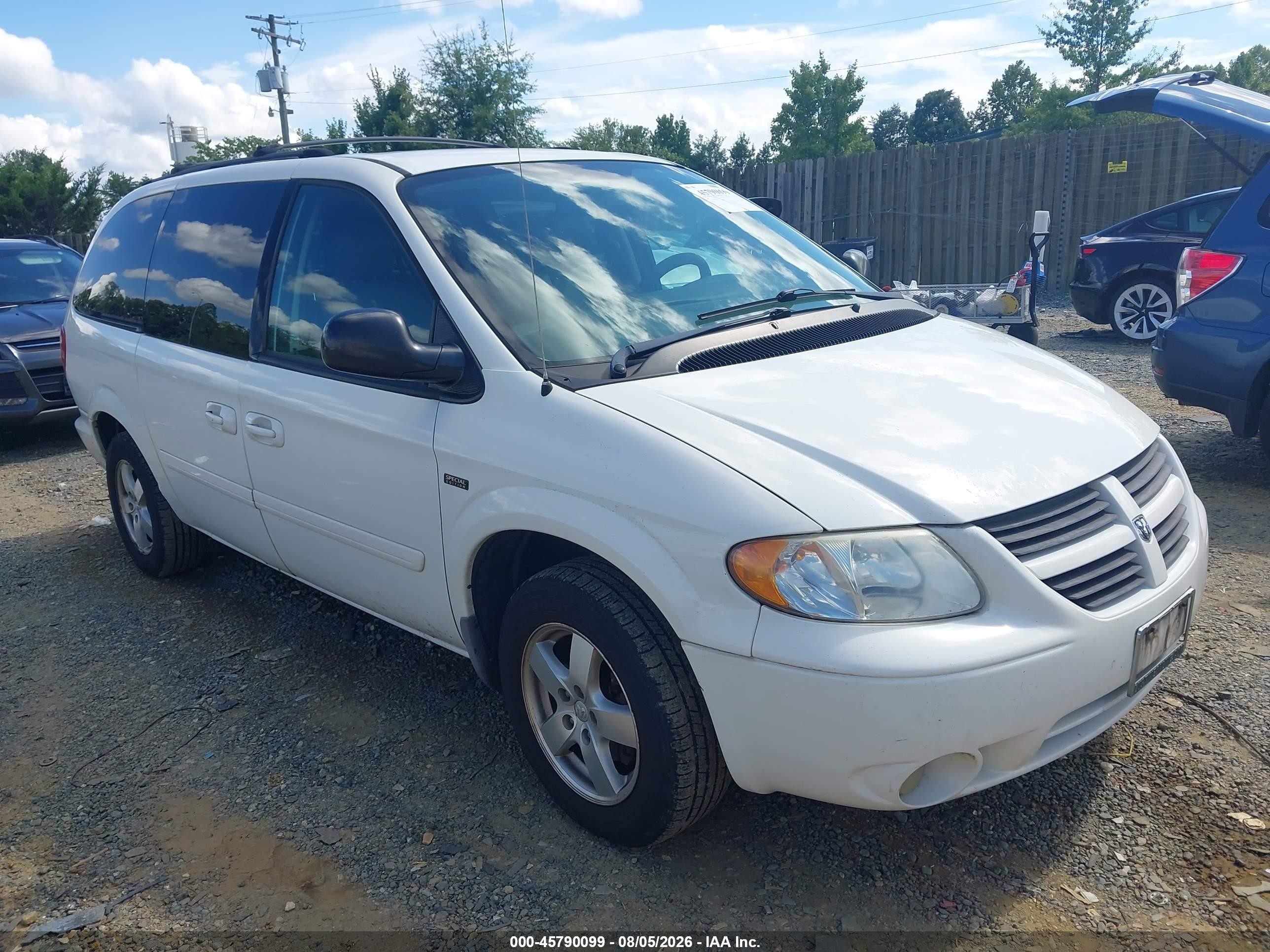2007 Dodge Grand Caravan SXT, VIN 2D4GP44L97R286374 — Обычный износ