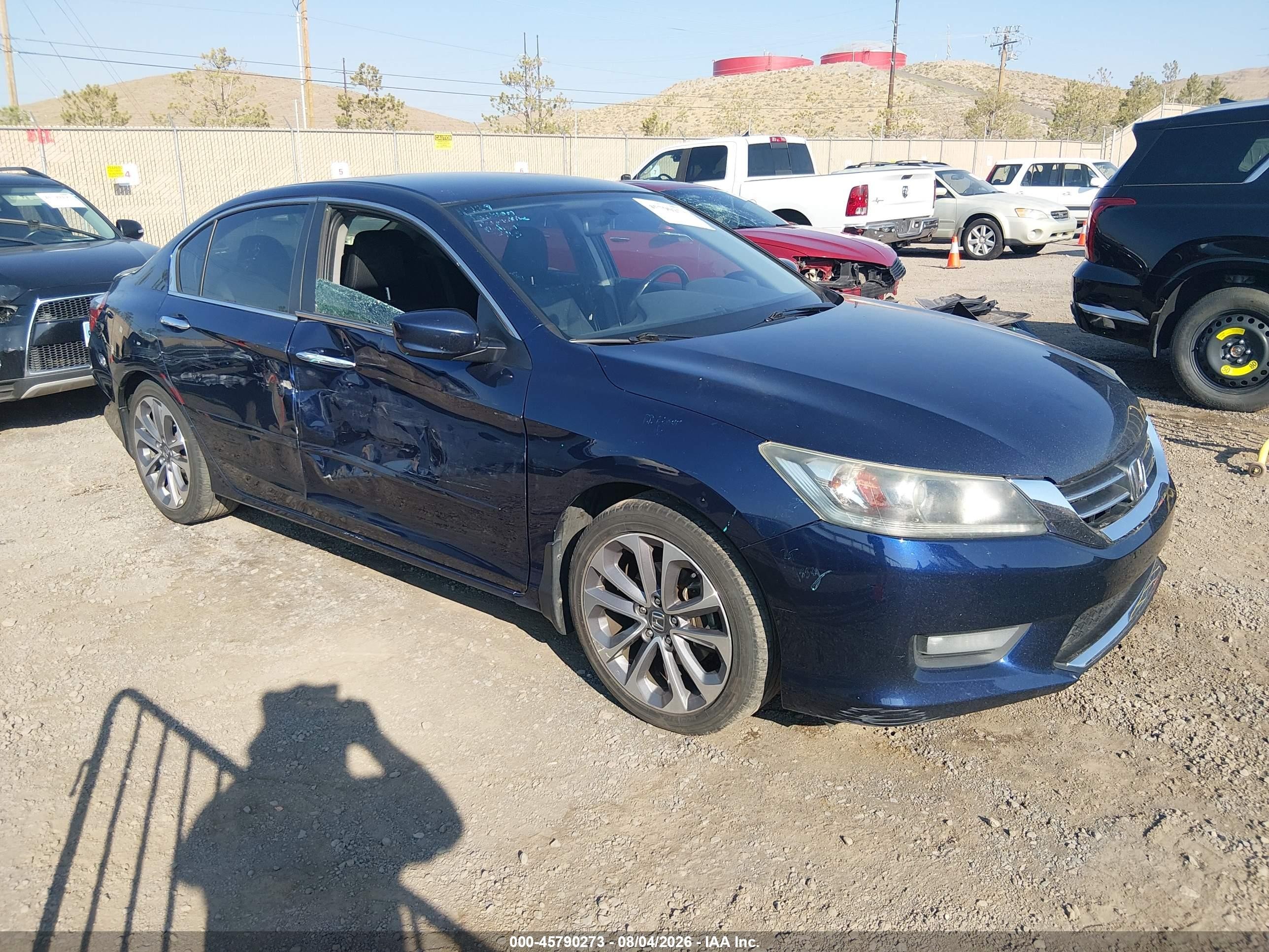 2014 Honda Accord Sport, VIN 1HGCR2F50EA050336 — Side