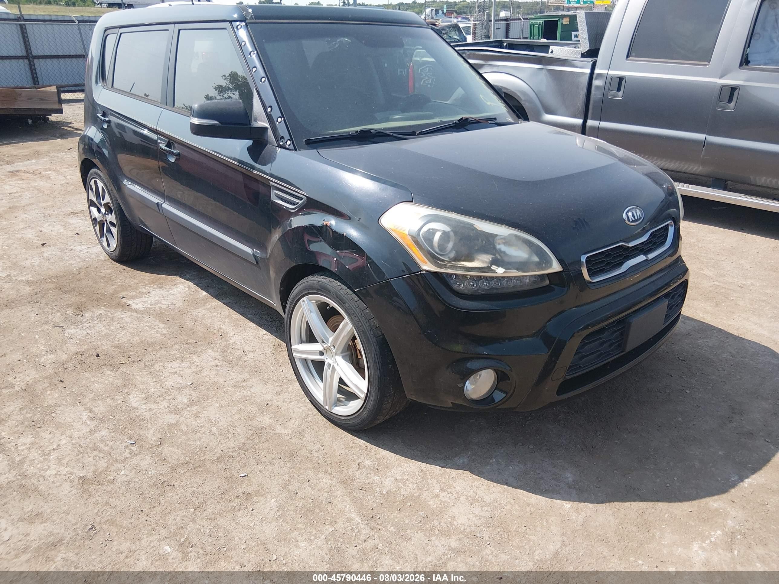 2012 Kia Soul +, VIN KNDJT2A63C7447637 — Normal wear