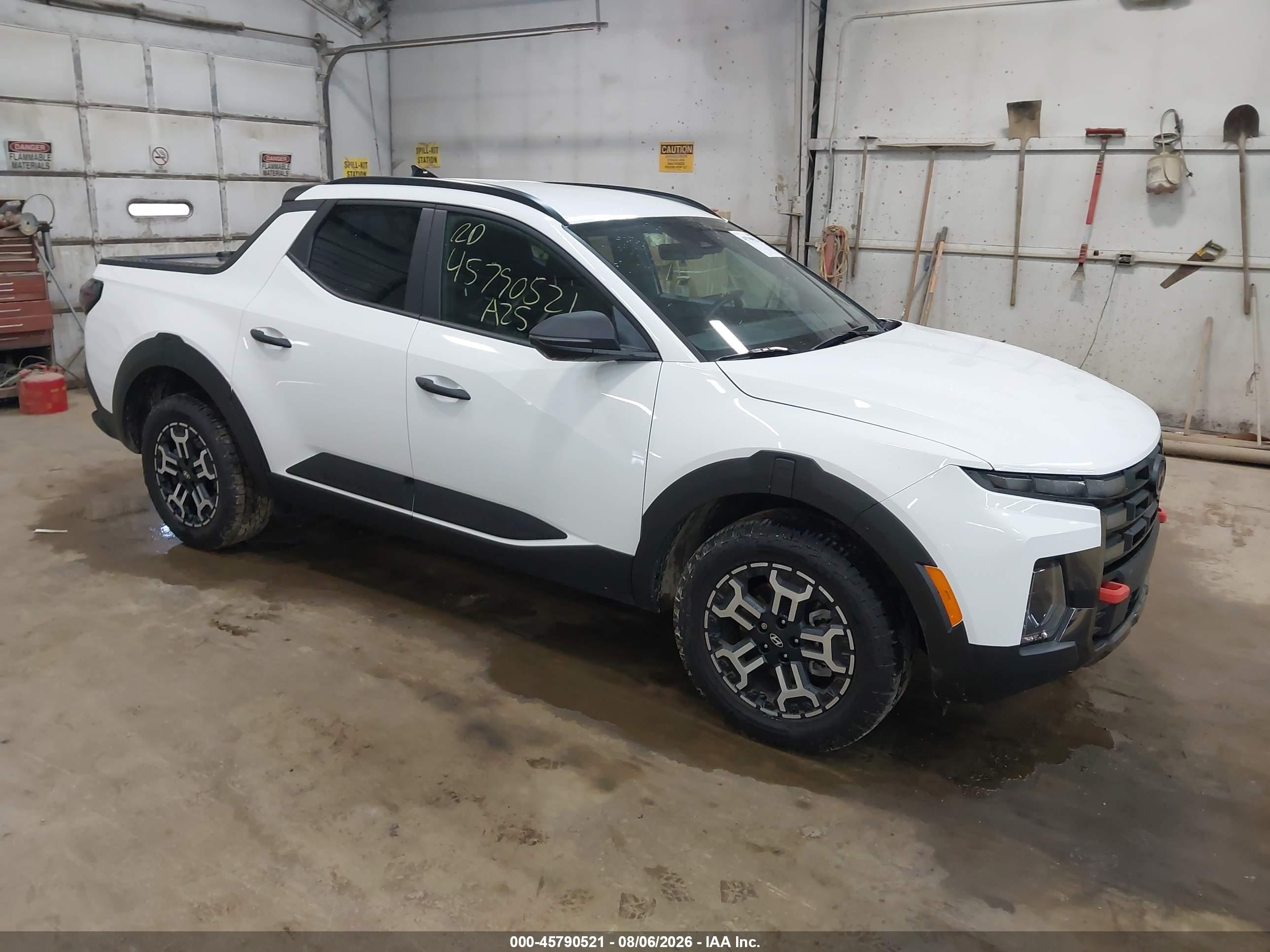 2025 Hyundai Santa Cruz XRT, VIN 5NTJDDDF5SH150532 — Hail
