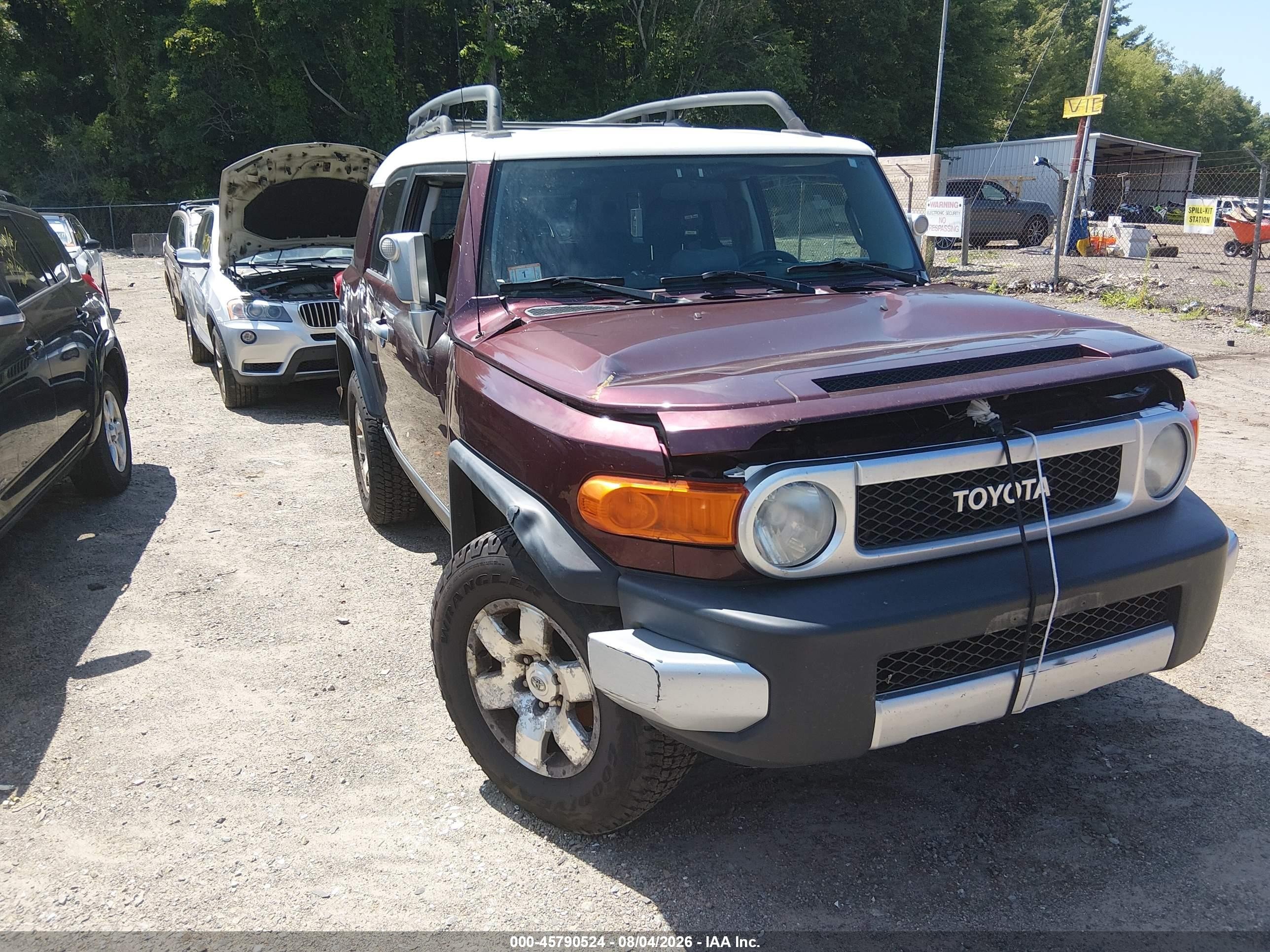 2007 Toyota FJ Cruiser, VIN JTEBU11FX70086820 — Normal wear