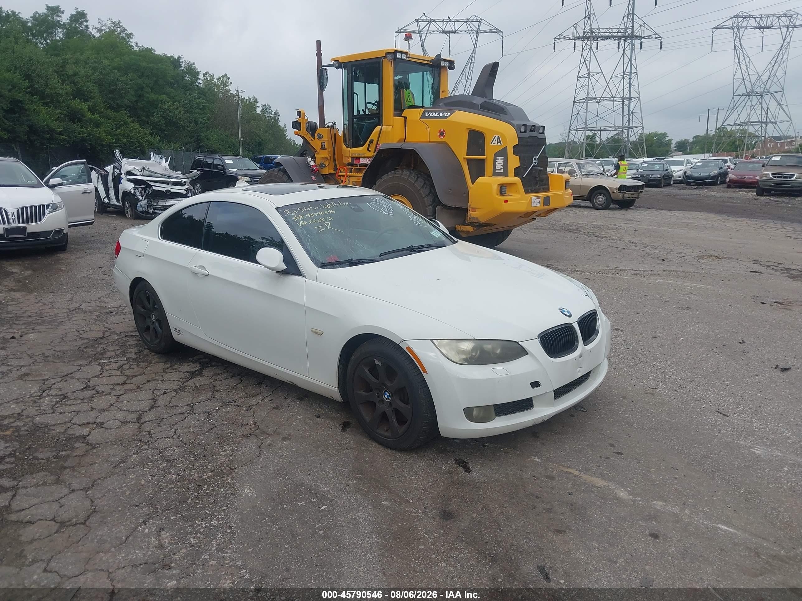 2008 BMW 3 Series 335xi, VIN WBAWC73568E065612 — Normal wear