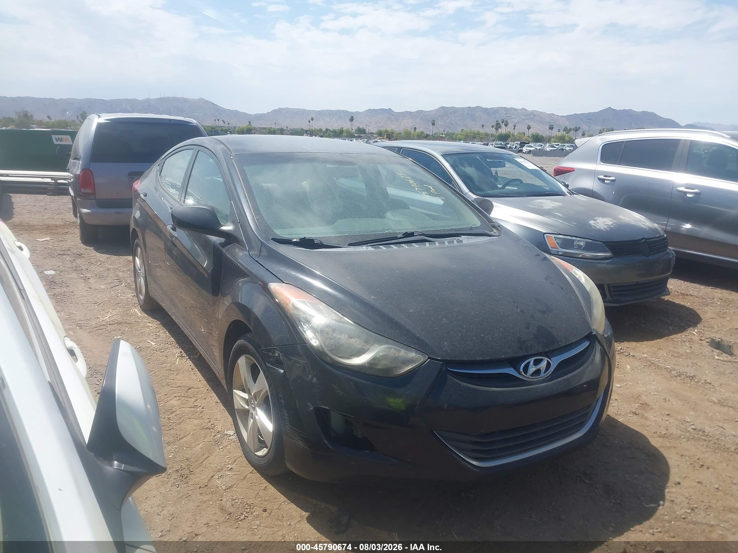 2011 Hyundai Elantra Limited, VIN 5NPDH4AE4BH004778 — Normal wear