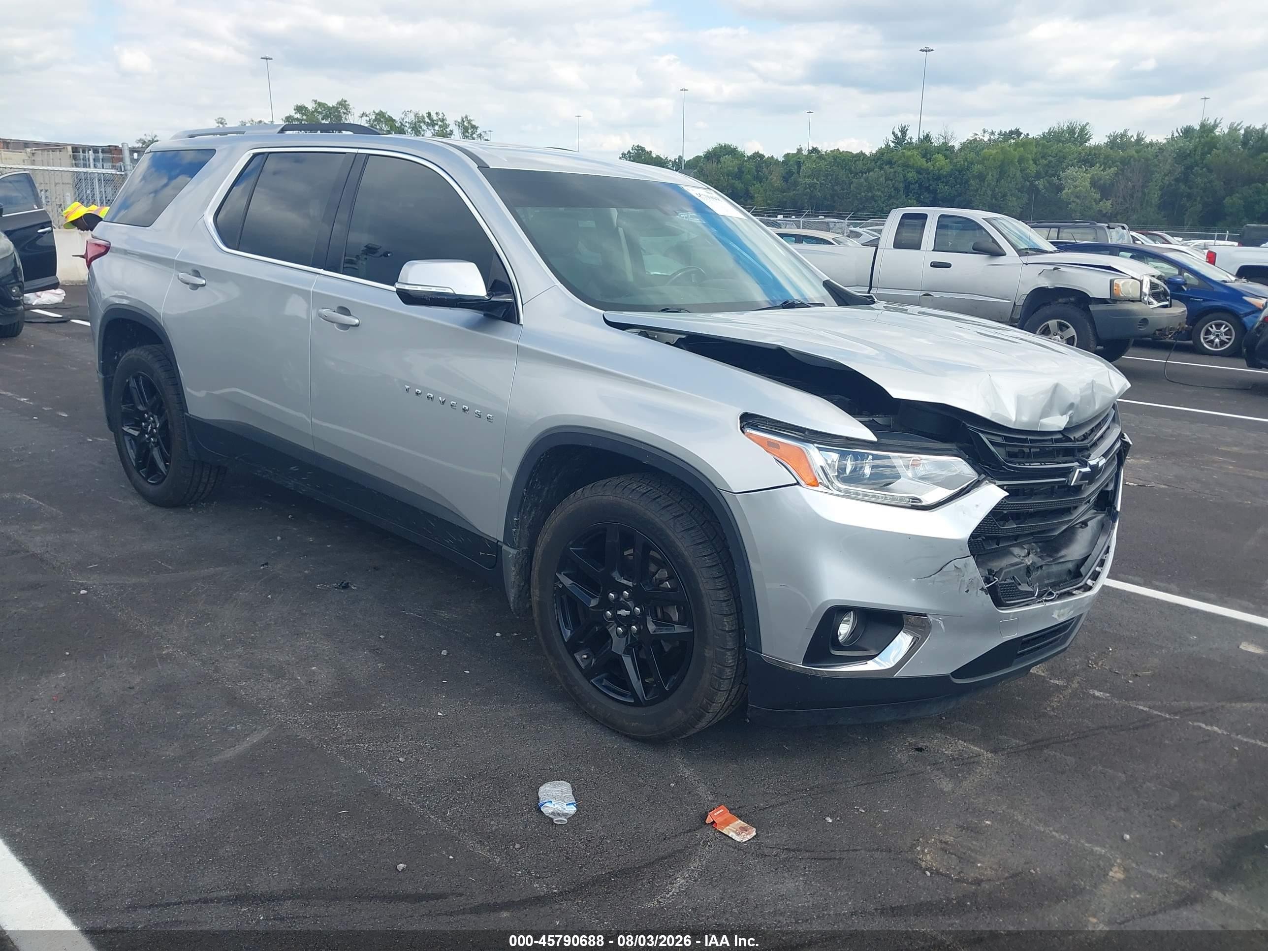 2018 Chevrolet Traverse LT, VIN 1GNERHKW7JJ284788 — Front end