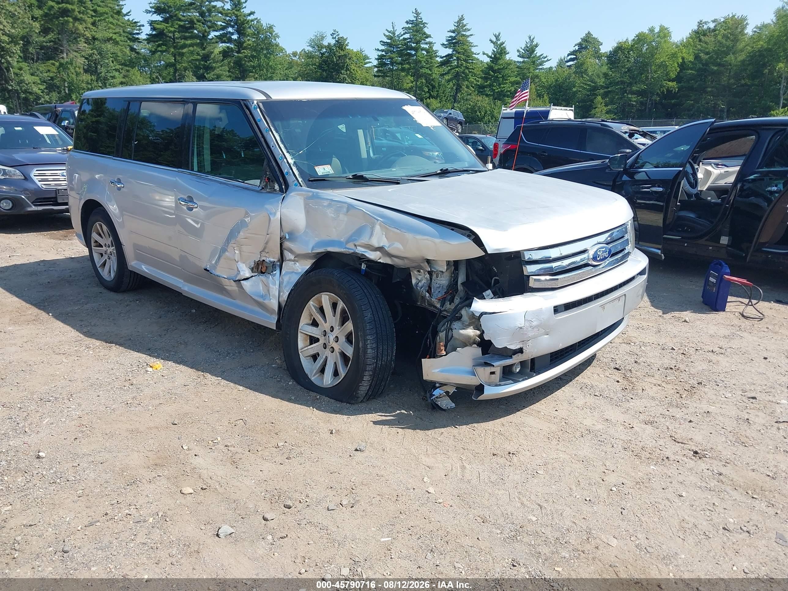 2012 Ford Flex SEL, VIN 2FMGK5CC7CBD04033 — Front end