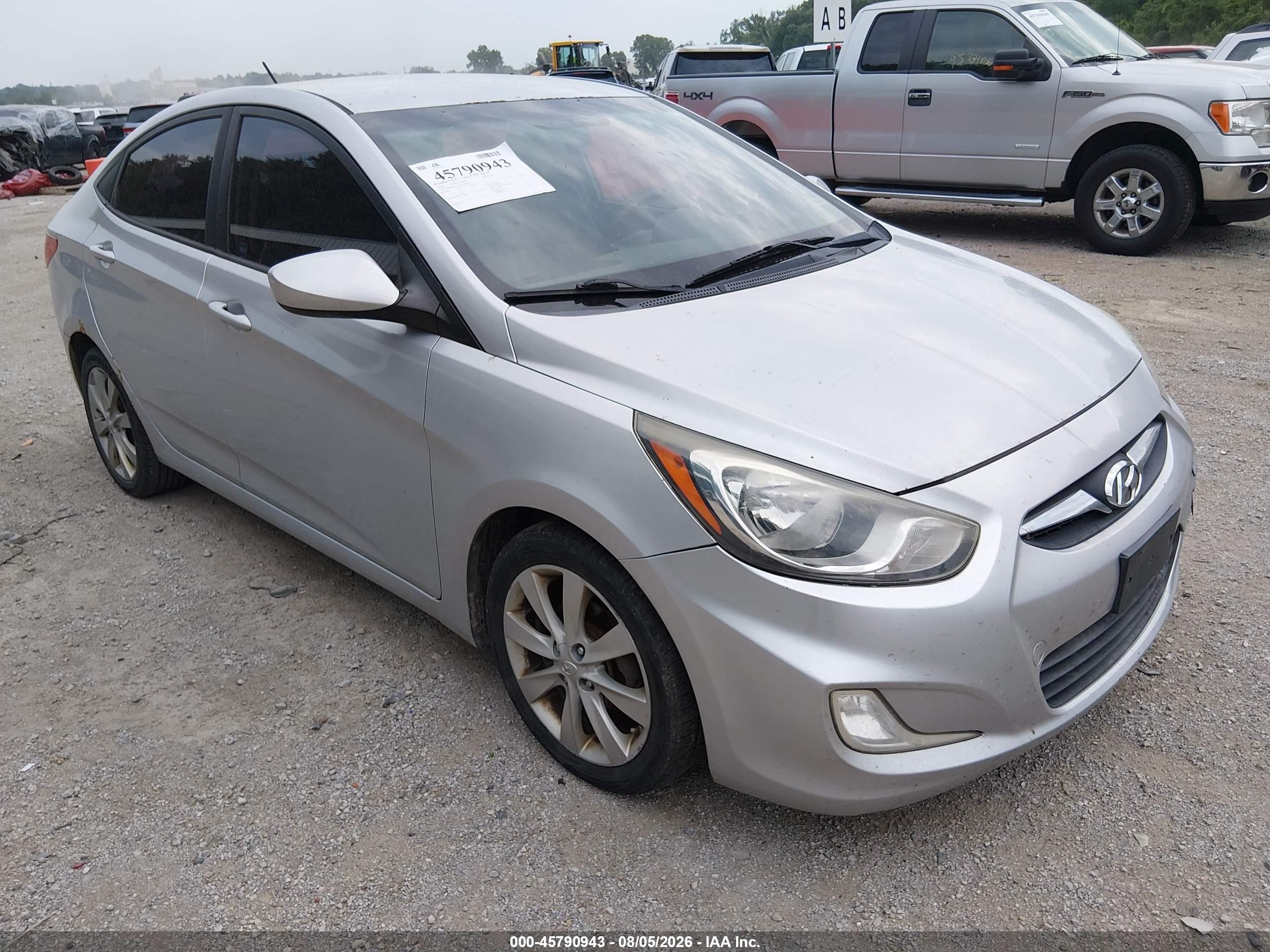 2012 Hyundai Accent GLS, VIN KMHCU4AE2CU078324 — Normal wear
