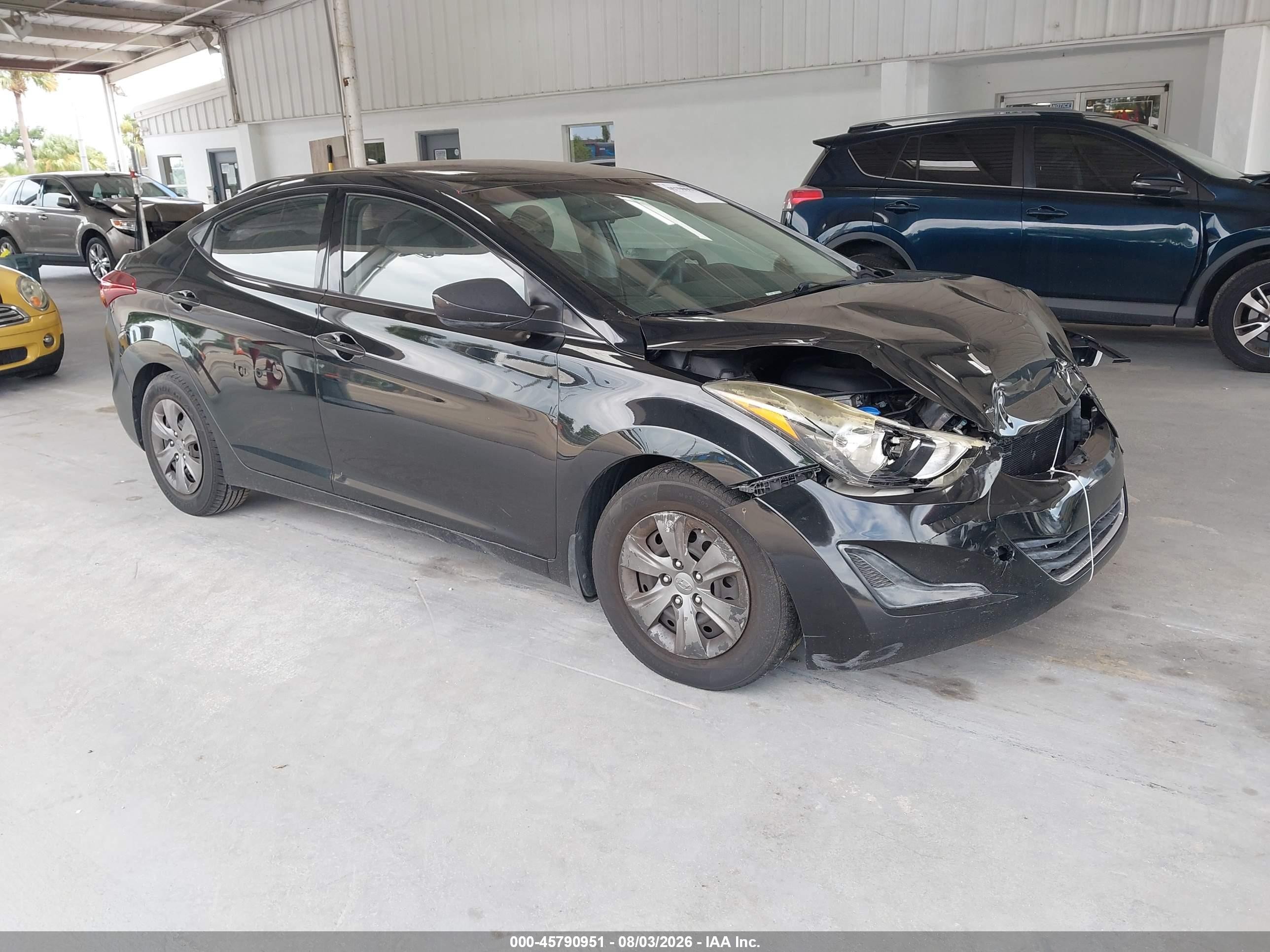 2016 Hyundai Elantra SE, VIN 5NPDH4AE5GH720354 — Normal wear
